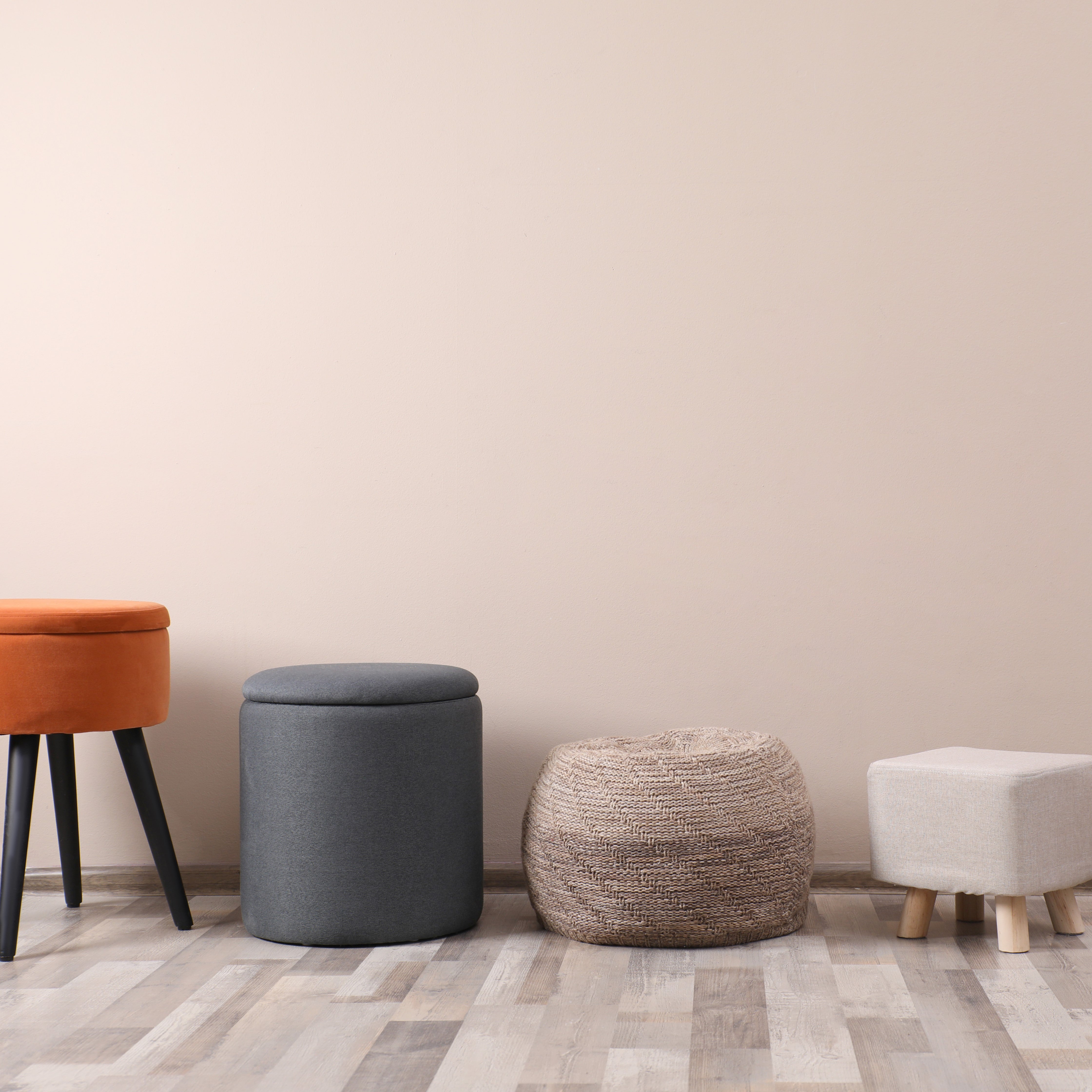 オットマン・スツール