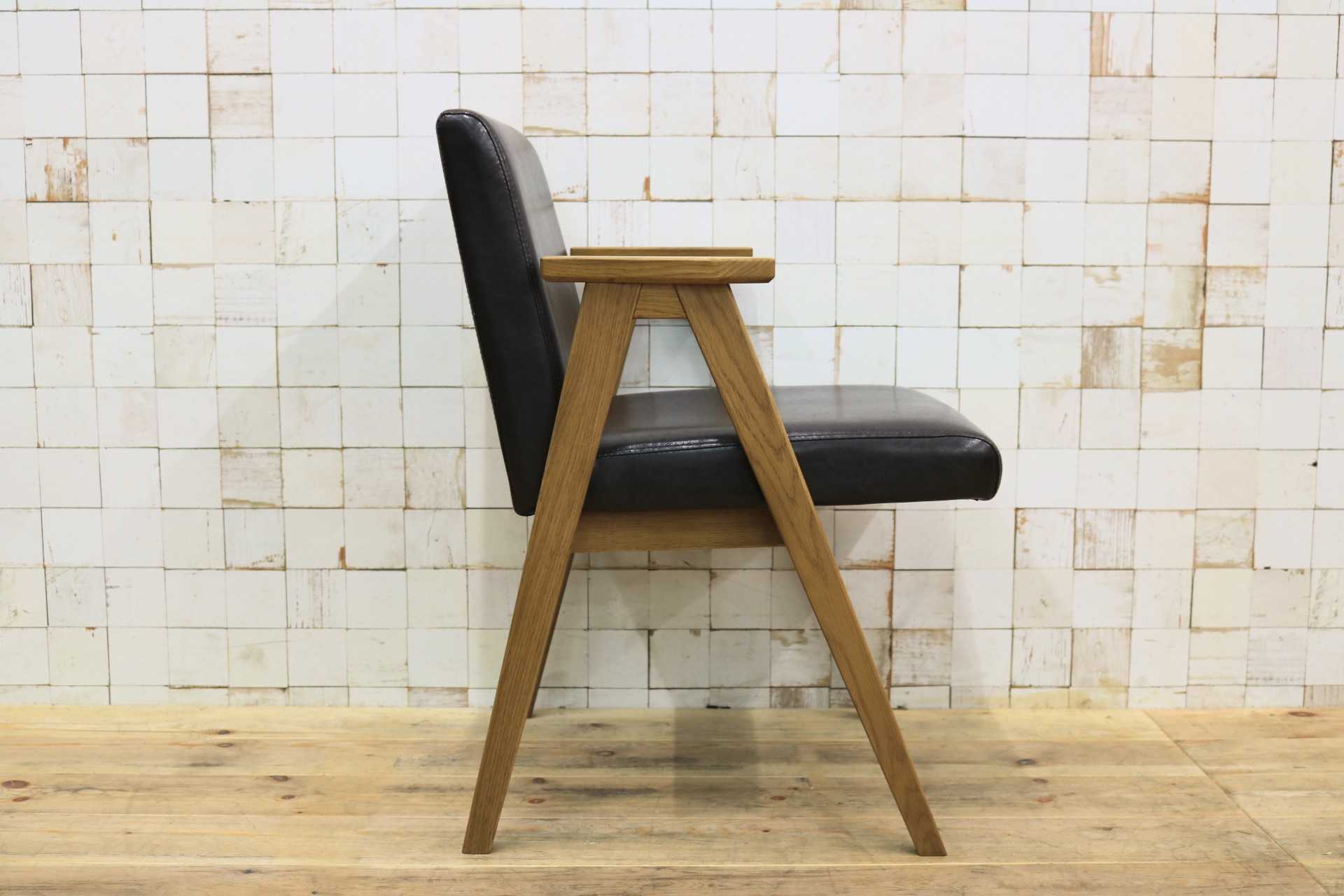 GMIK602◯unico / ウニコ デール DALE ダイニングチェア 食卓椅子 アームチェア ダークブラウン レザー 北欧スタイル 約3.1万 未使用B品