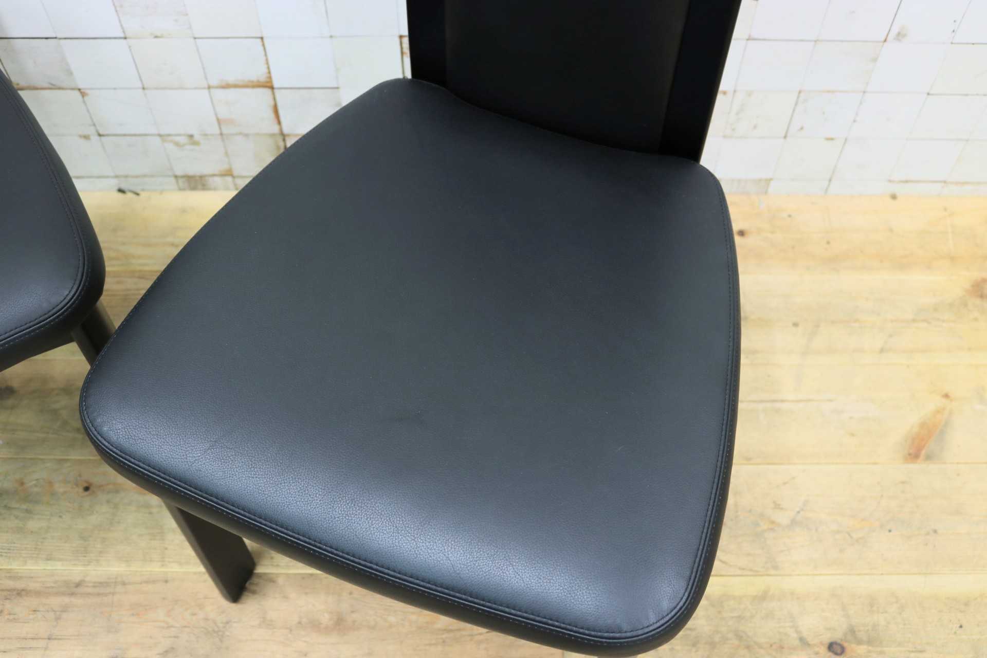 GMIK661A◯karimoku / カリモク CE35 ダイニングチェア 2脚セット ハイバックチェア 本革 スタイリッシュ モダン シンプル 国産家具 展示品