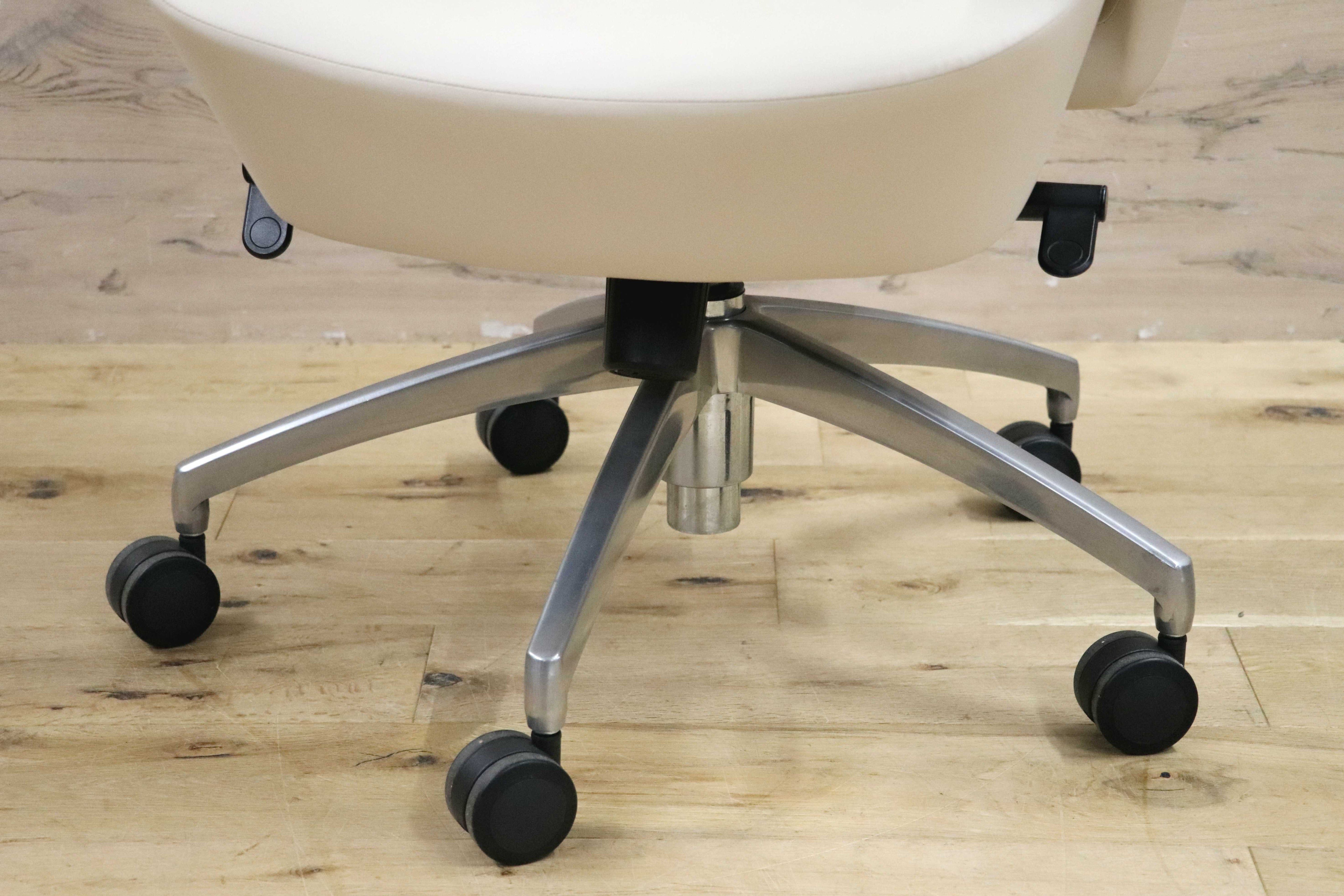 GMIK629B○ITOKI / イトーキ X-4 ハイバック チェア デスクチェア オフィスチェア 書斎椅子 エグゼクティブチェア 合皮 ハイクラスモダン