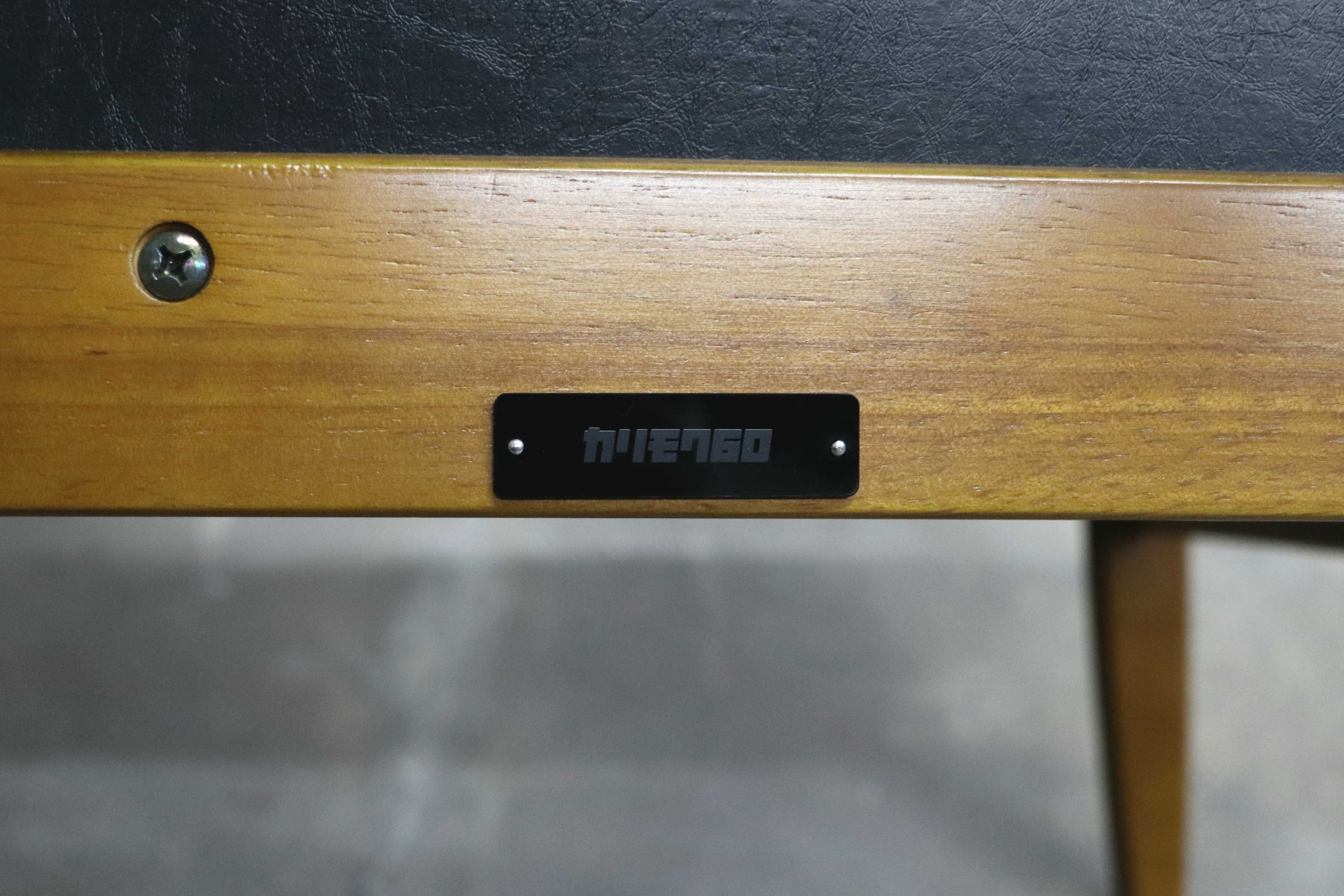 GMIK650B○カリモク60 Kチェア 1シーター スタンダードブラック 合皮 ラウンジチェア 肘掛け椅子 シングルソファ 展示品