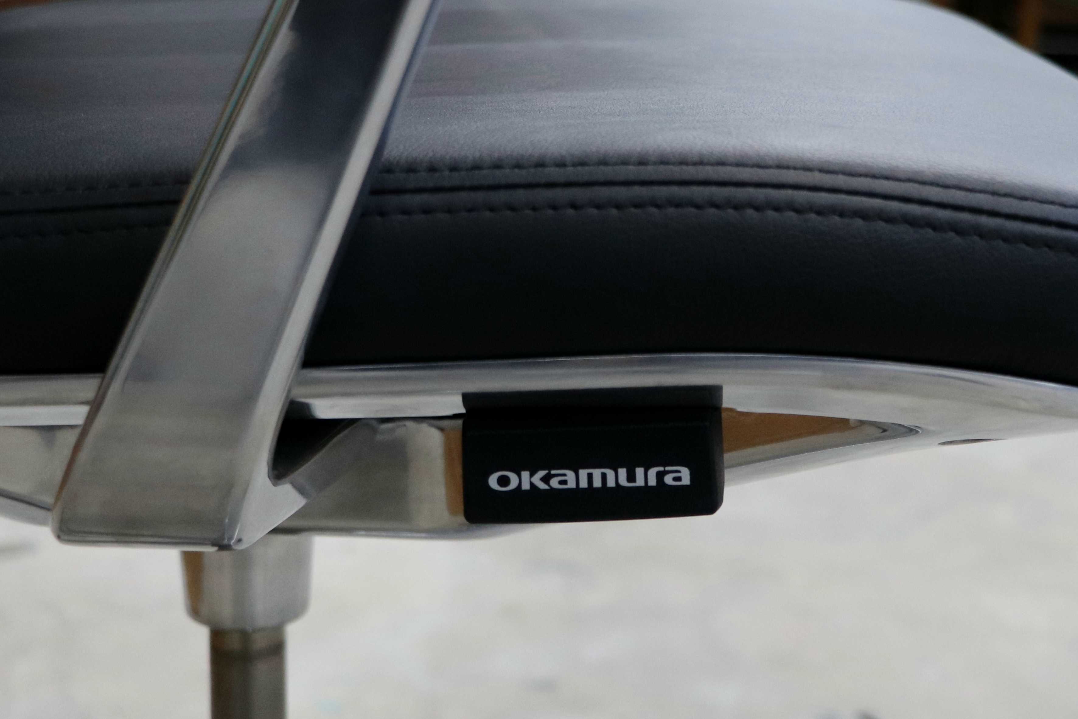 GMIK678E○okamura / オカムラ CRAFTIE クラフティー デスクチェア オフィスチェア アームチェア 本革 ウォールナット 定価約38万 展示品