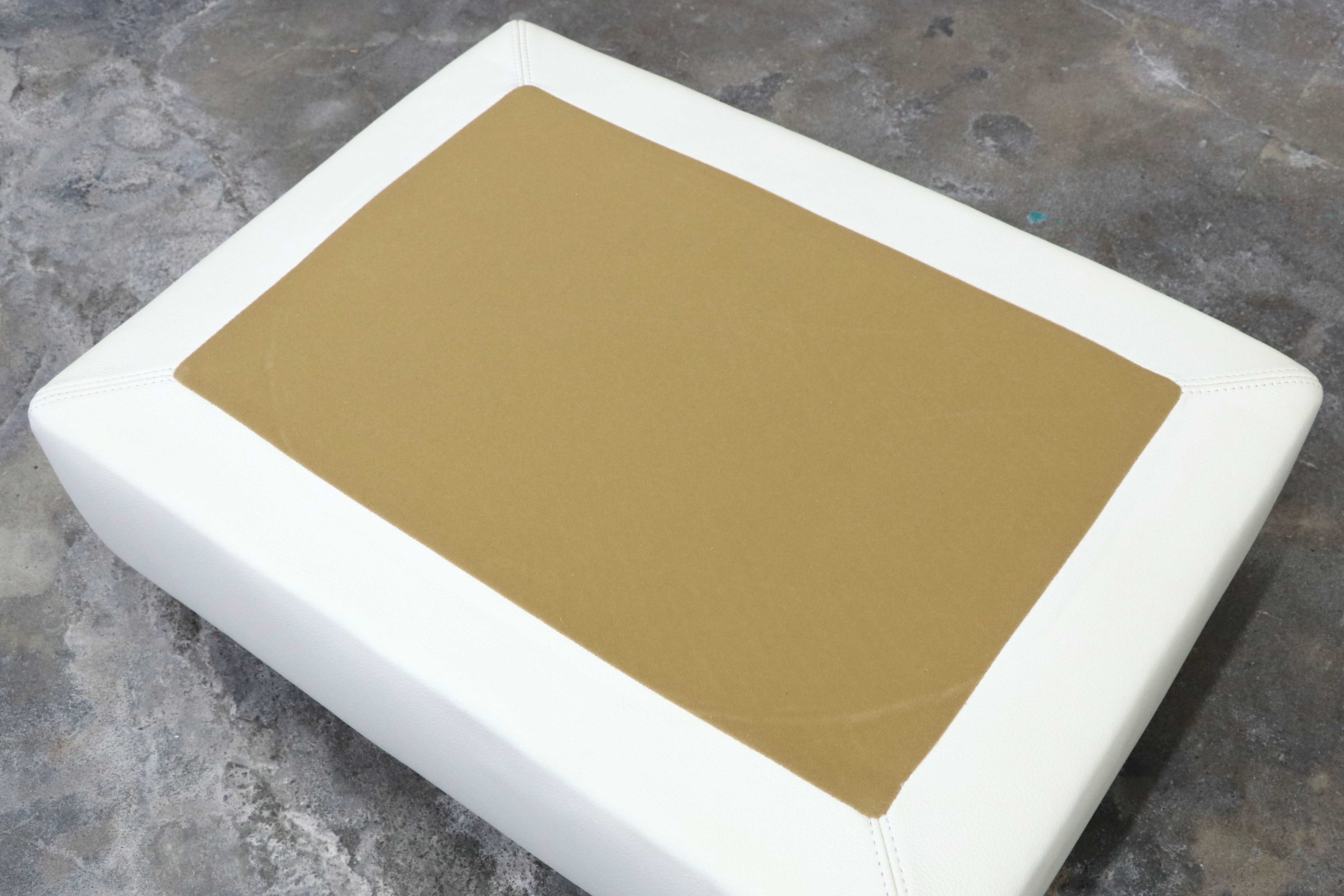 GMIS366C○HUKLA / フクラ REGATO レガト オットマン スツール ソファ 本革 スタイリッシュ モダン 美品