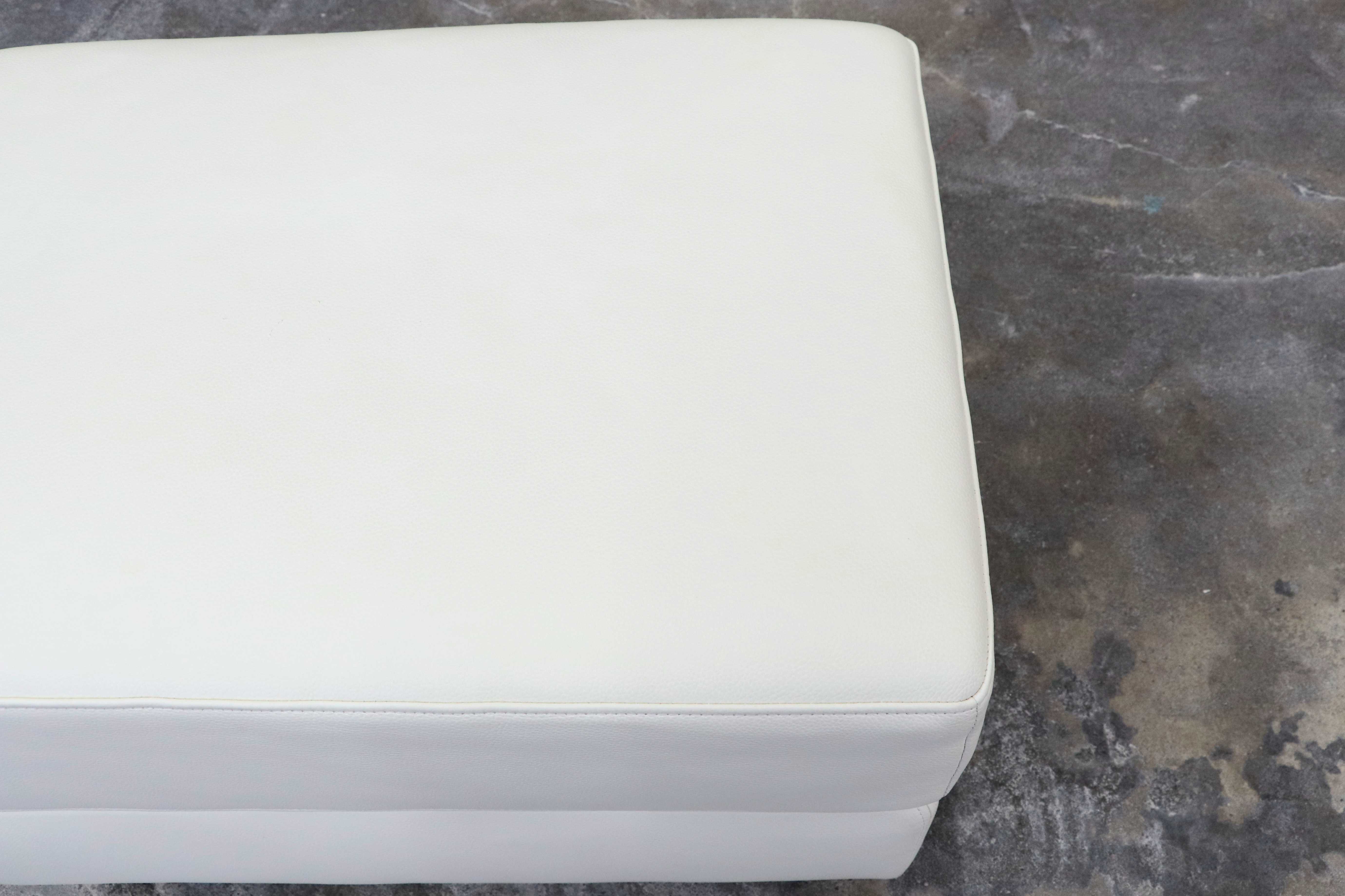 GMIS366C○HUKLA / フクラ REGATO レガト オットマン スツール ソファ 本革 スタイリッシュ モダン 美品