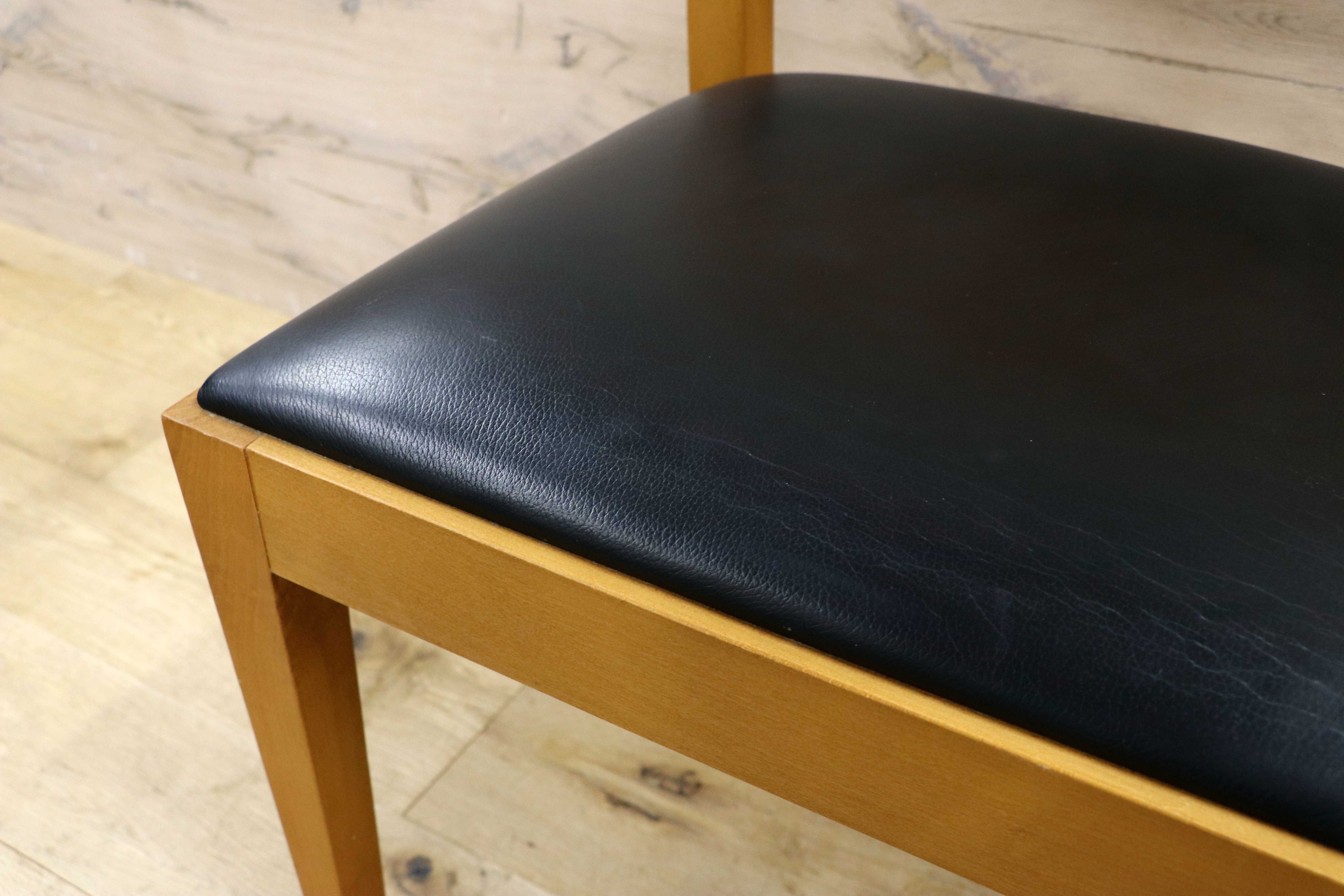 GMIK729B○Andreu World / アンドリュー・ワールド ダイニングチェア 2脚セット 椅子 レザー シンプル モダン スペイン製