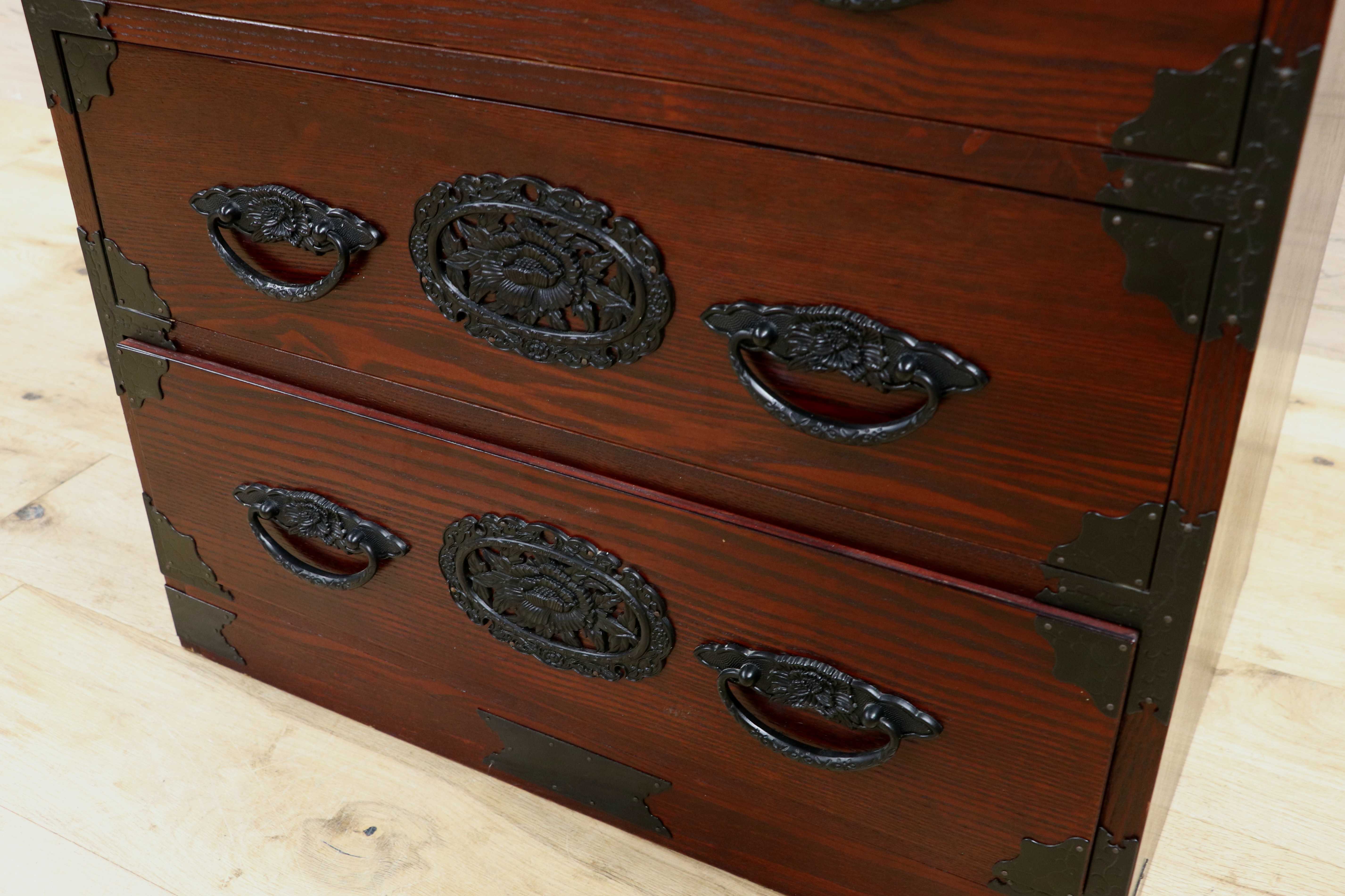 GMIS481A○民芸家具 欅材 整理箪笥 時代箪笥 4段チェスト 鉄金具 和家具 和モダン 小物収納 レトロ アンティーク調 和室 古民家