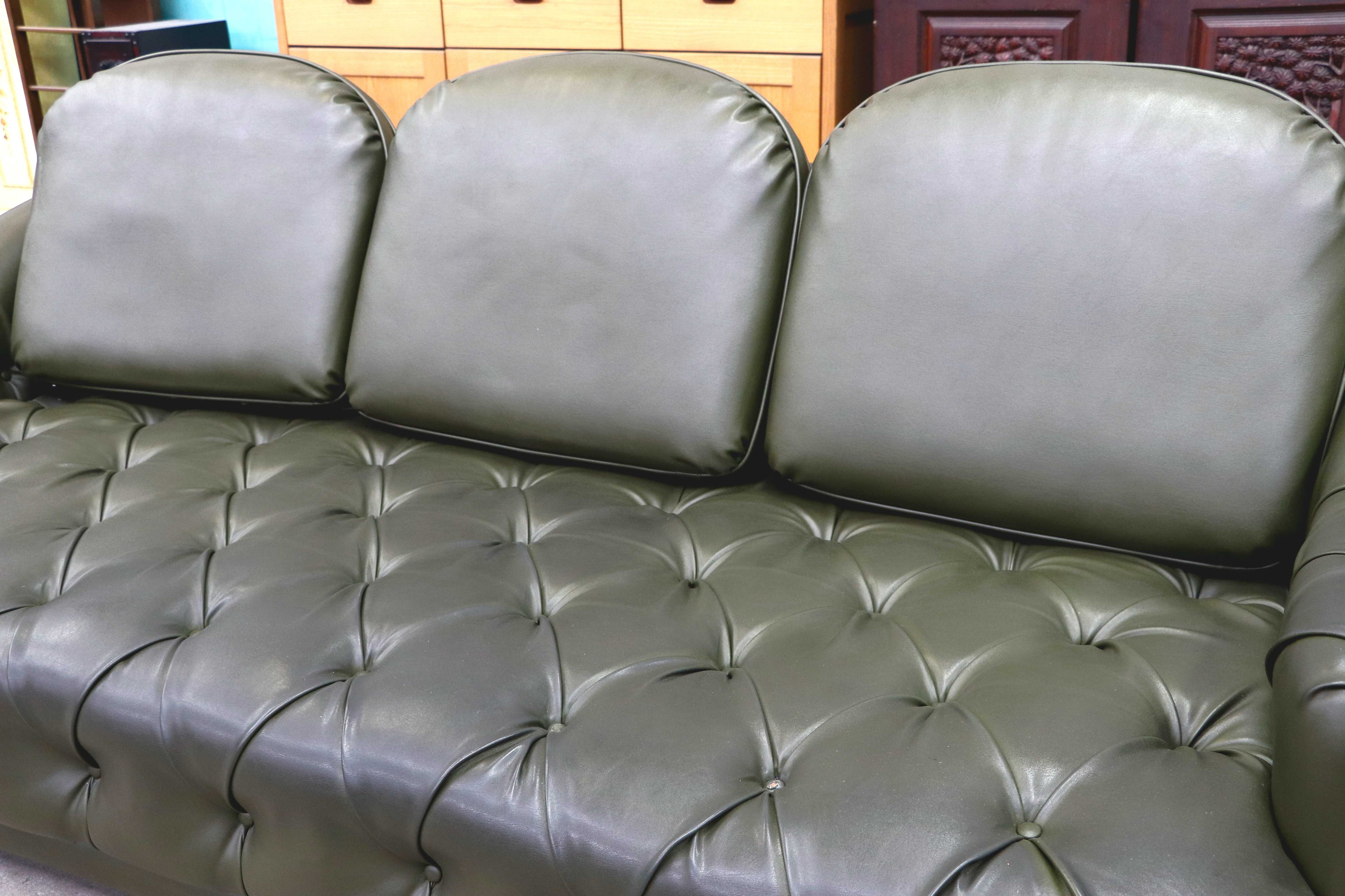 GMIK818○maruni / マルニ ベルサイユ 3人掛けソファ 3Pソファ 合皮 木製アーム クラシック エレガント 応接 ボタンタフティング 国産家具