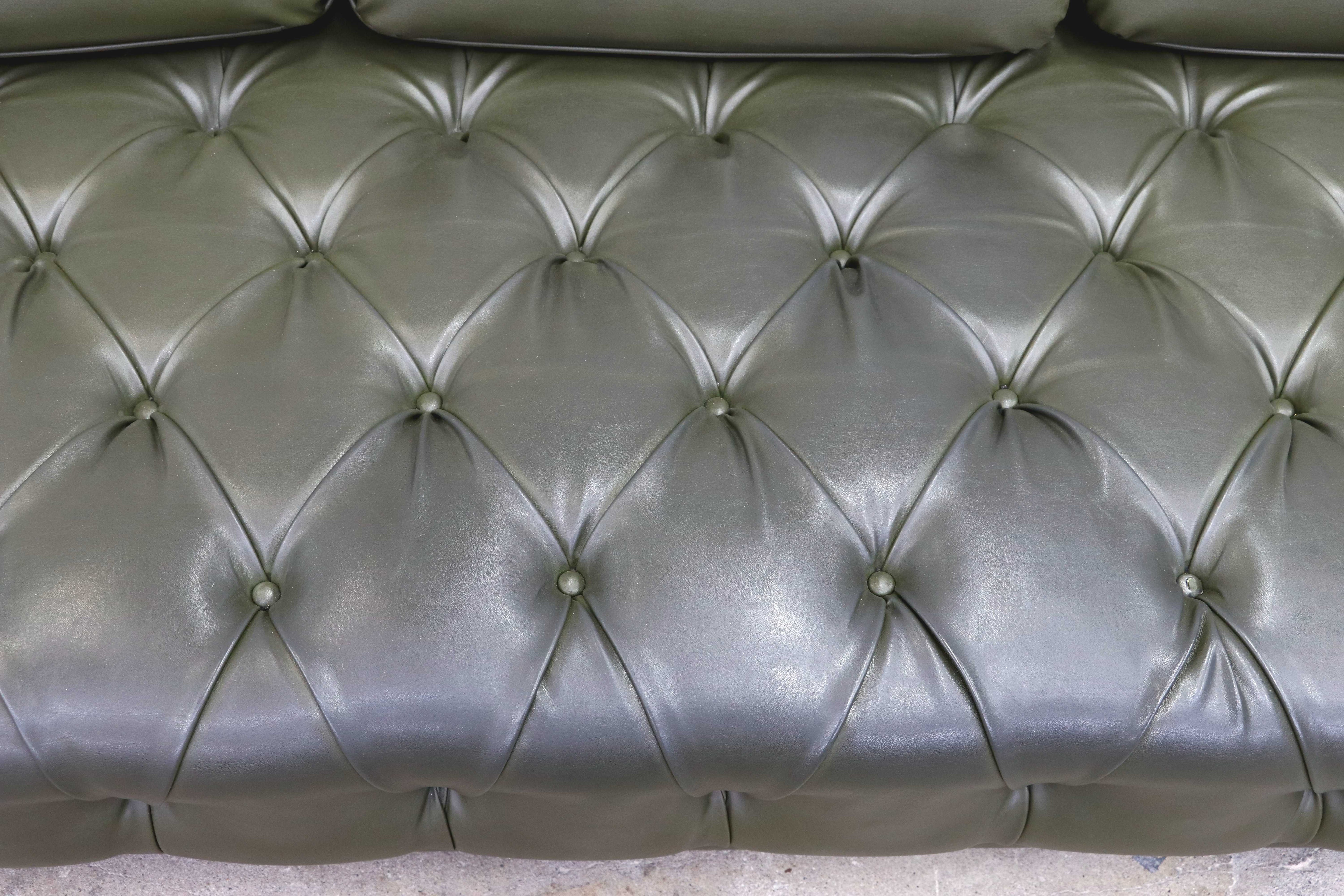 GMIK818○maruni / マルニ ベルサイユ 3人掛けソファ 3Pソファ 合皮 木製アーム クラシック エレガント 応接 ボタンタフティング 国産家具