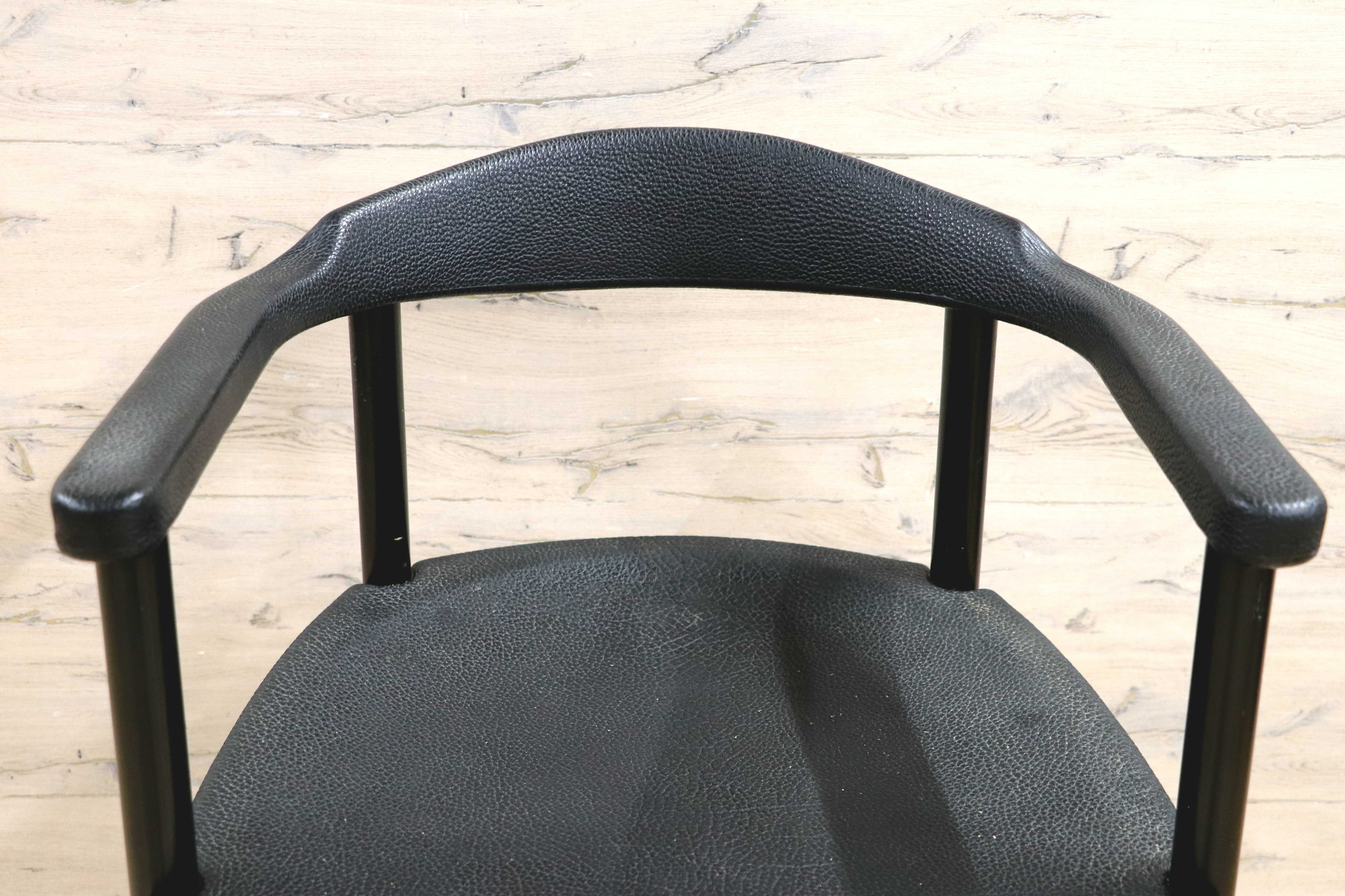 GMIS471I○レオナルド アームチェア カウンターチェアブラック デザイナーズ 椅子 INTER-DECOR取扱い 検) Cassina Strassle Collection