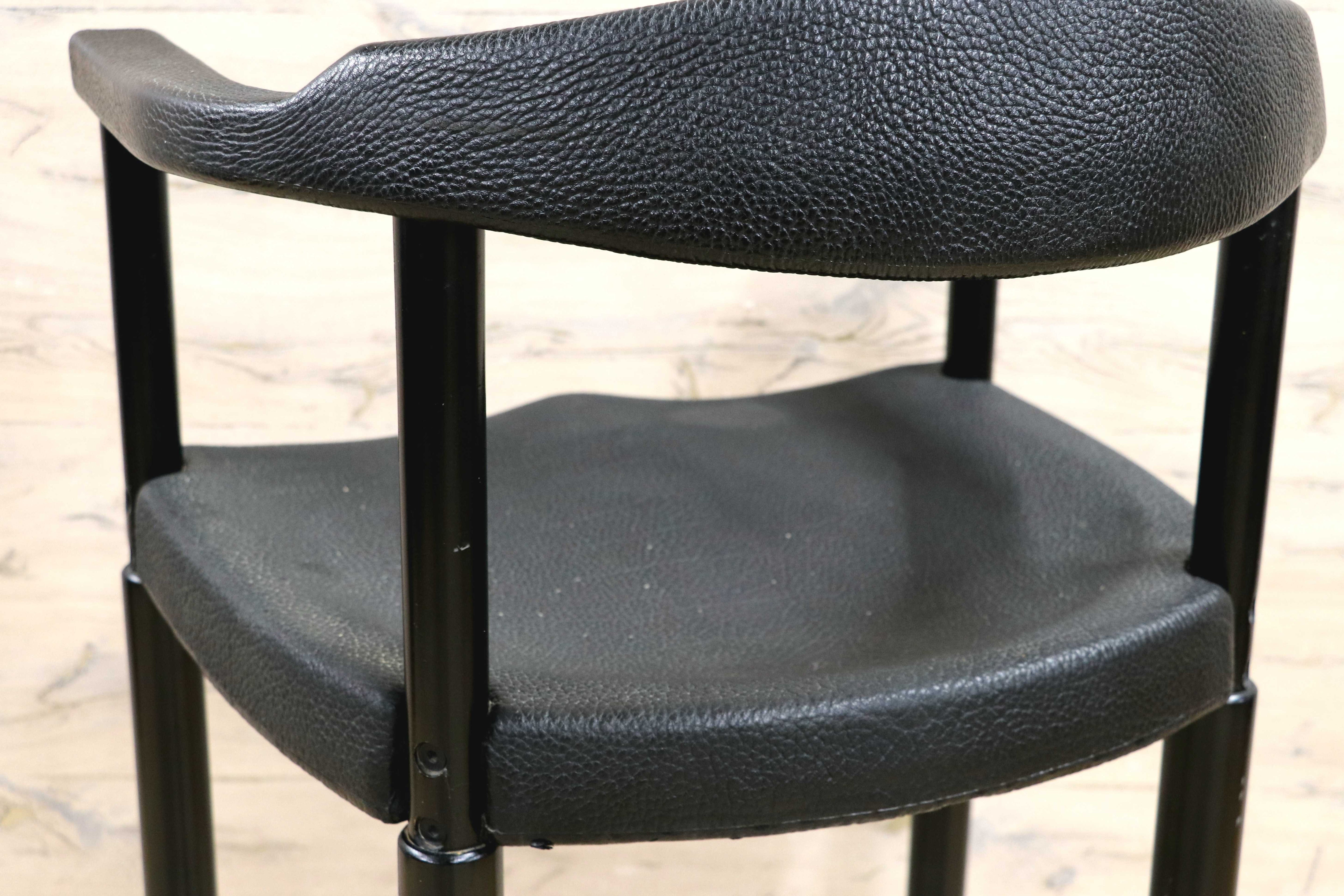 GMIS471I○レオナルド アームチェア カウンターチェアブラック デザイナーズ 椅子 INTER-DECOR取扱い 検) Cassina Strassle Collection