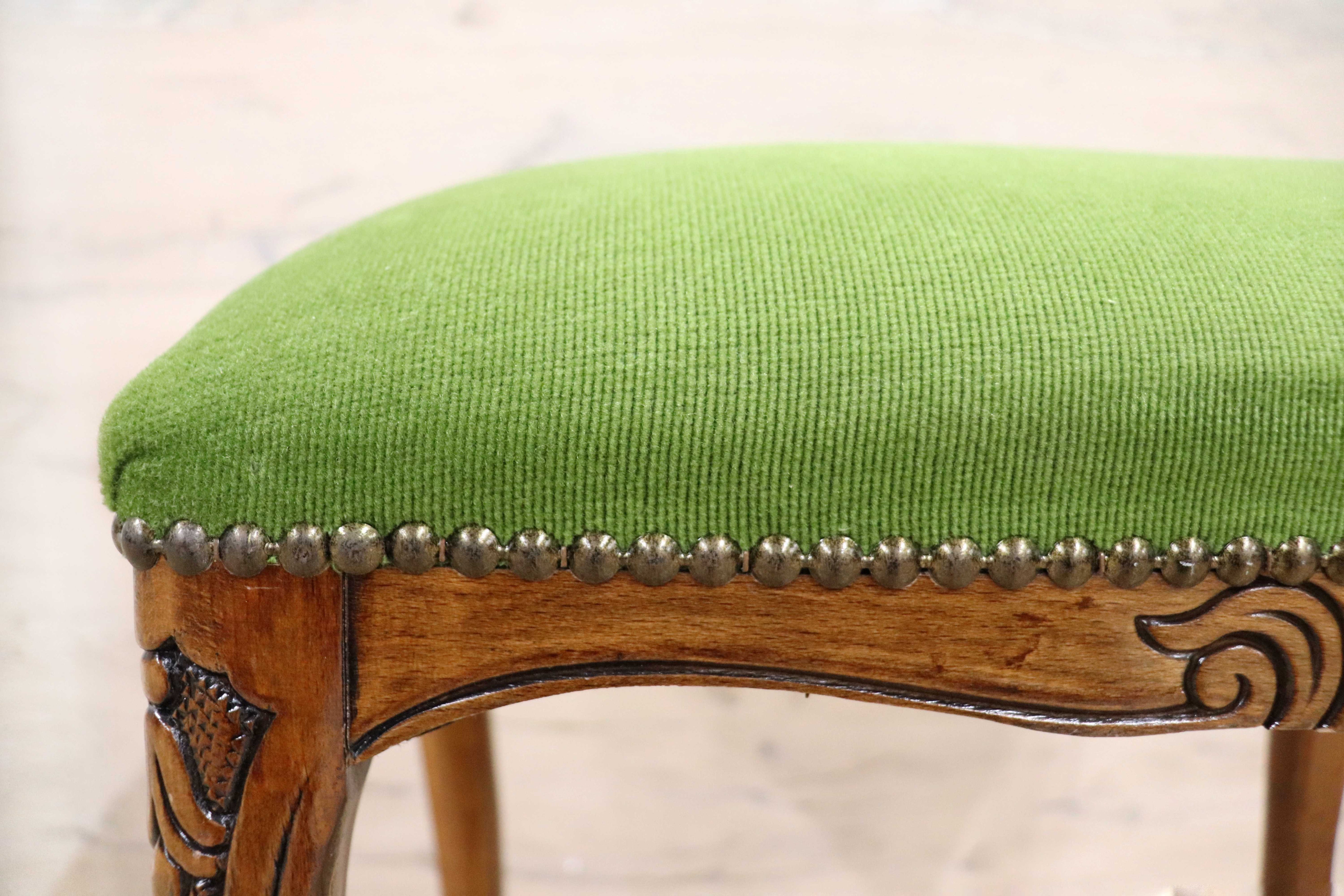 GMGT205A○イタリア製 スツール オットマン ラウンジチェア ベロア グリーン 猫脚 彫刻 ヨーロッパ家具