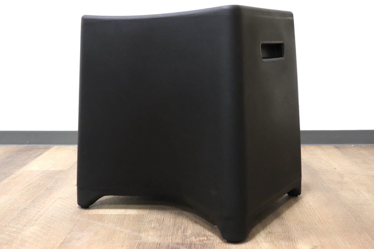 GMGN334A○Kian Furniture / キアン Rumble stool ランブル スツール 腰掛け 椅子 プラスチック ブラック デザイナーズ家具 モダン 展示品