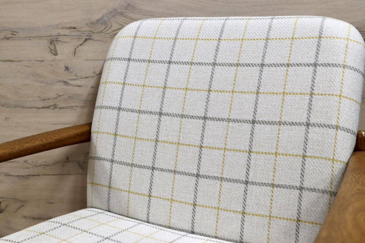 GMHK3A○オールドカリモク karimoku アームチェア 椅子 ラウンジチェア ダイニングチェア 楢無垢材 北欧スタイル ヴィンテージ リペア済