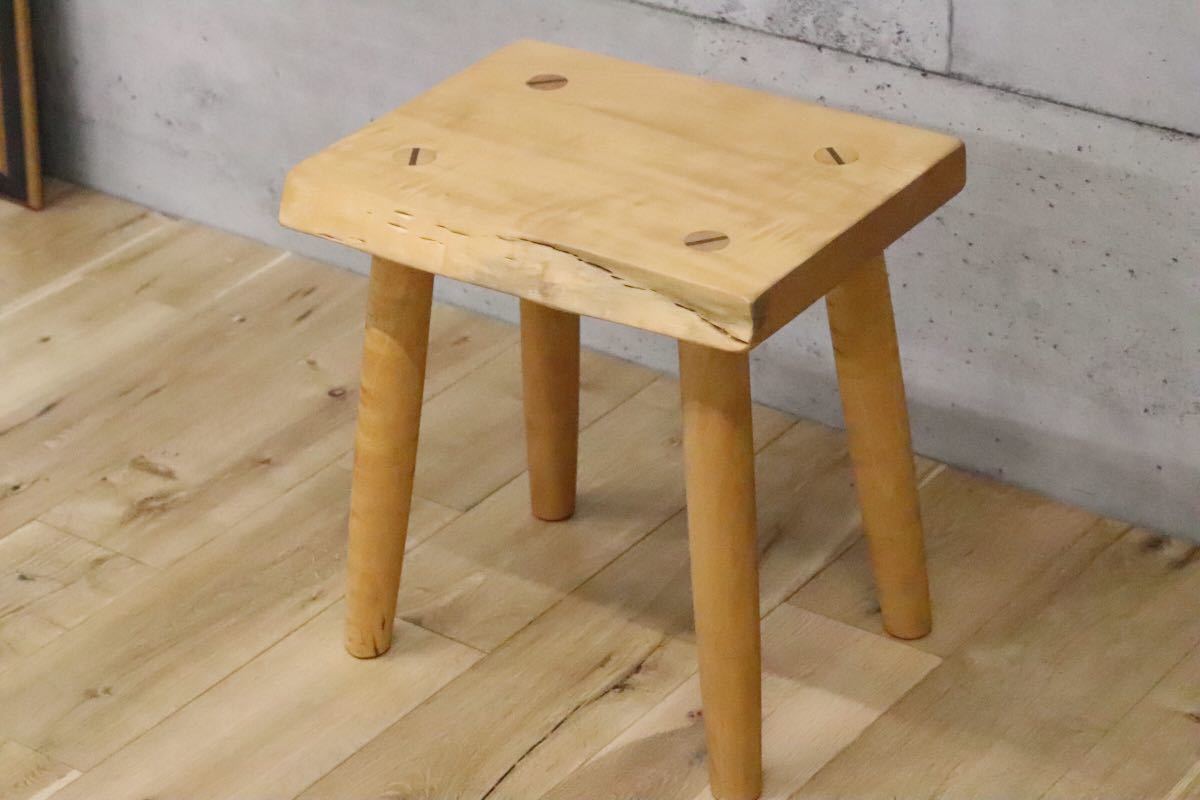GMDH206F○ アトリエ木馬 / ATELIER MOKUBA 栃無垢材 橡 スツール 椅子 花台 飾り台 北欧スタイル
