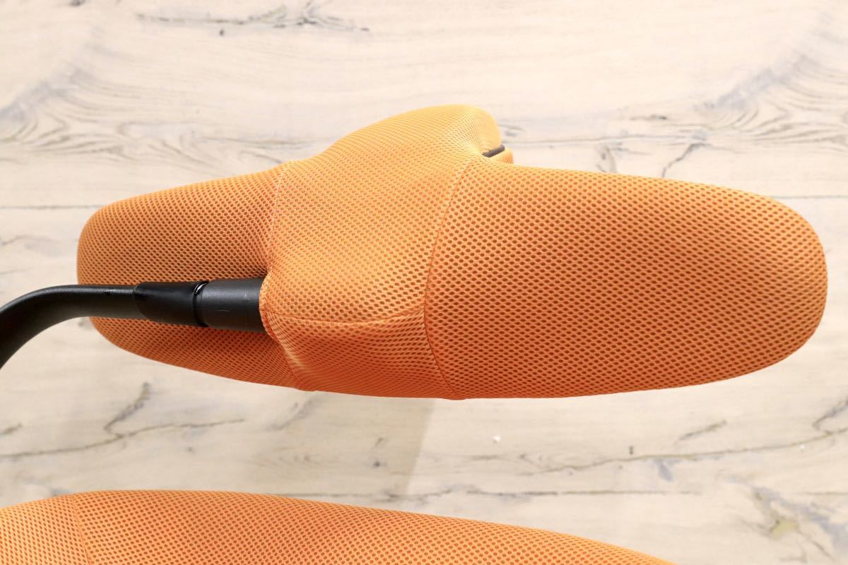 GMGN259○Wooridul Chair / ウリドゥルチェア デスクチェア ワークチェア オレンジ メッシュ 展示品