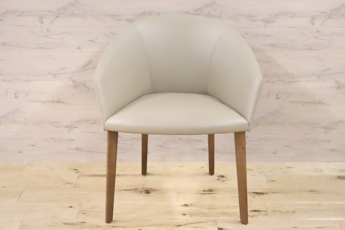 GMGN421B○Andreu World / アンドリュー・ワールド Brandy アームチェア 椅子 本革 レザー ベージュ モダン 定価約20万 展示品