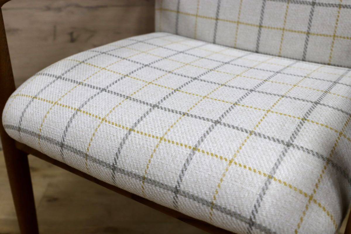 GMHK3A○オールドカリモク karimoku アームチェア 椅子 ラウンジチェア ダイニングチェア 楢無垢材 北欧スタイル ヴィンテージ リペア済