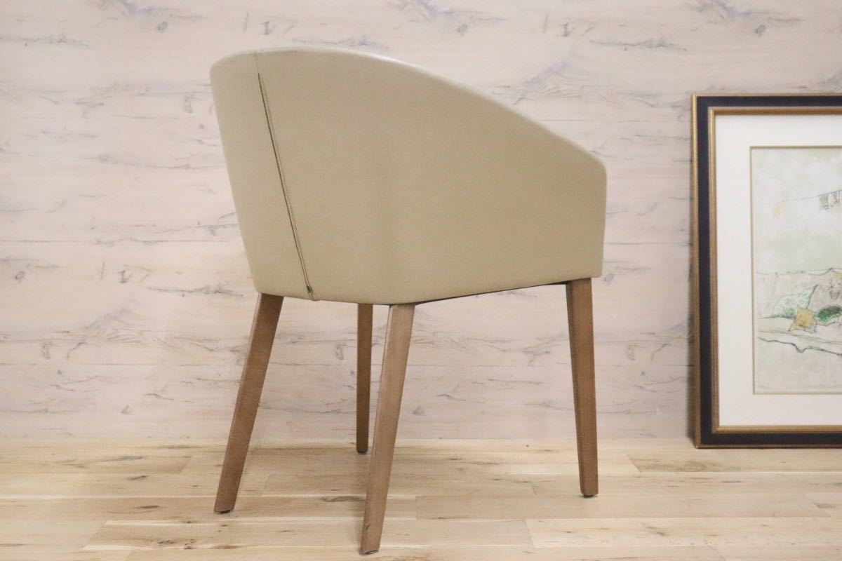 GMGN421D○Andreu World / アンドリュー・ワールド Brandy アームチェア 椅子 本革 レザー ベージュ モダン 定価約20万 展示品