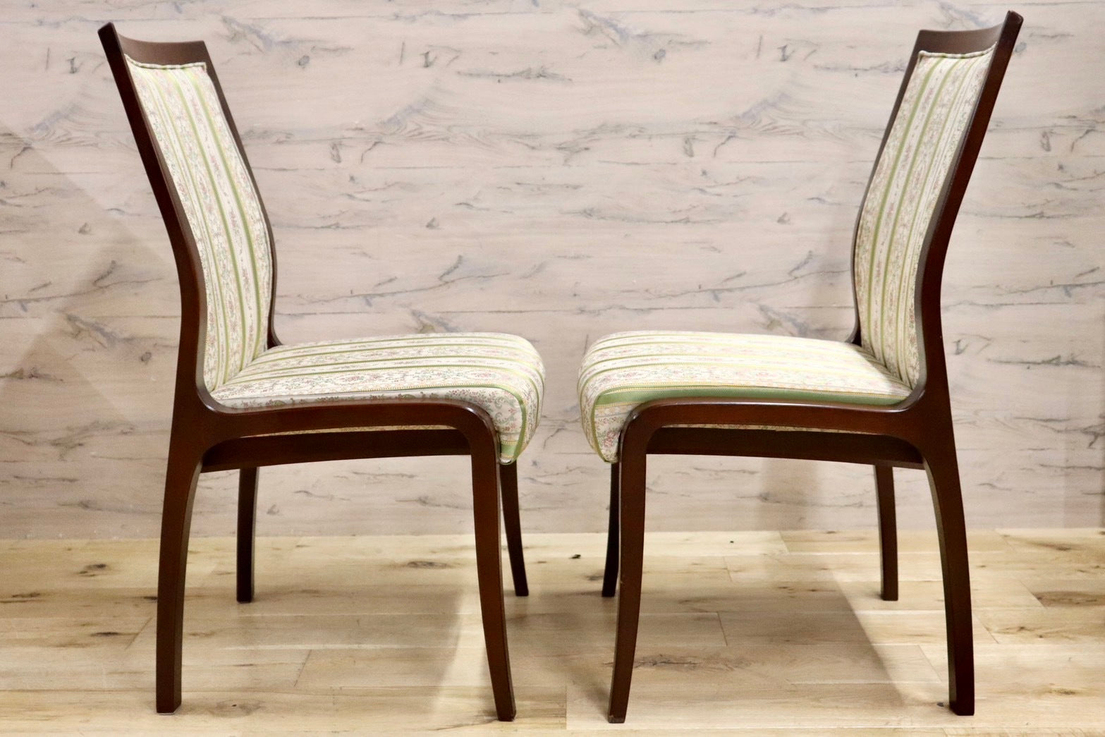 GMHK397A○インテリアセンター ダイニングチェア 椅子 クラシック アンティーク ヨーロピアン 無垢材 北海道旭川 カンディハウス