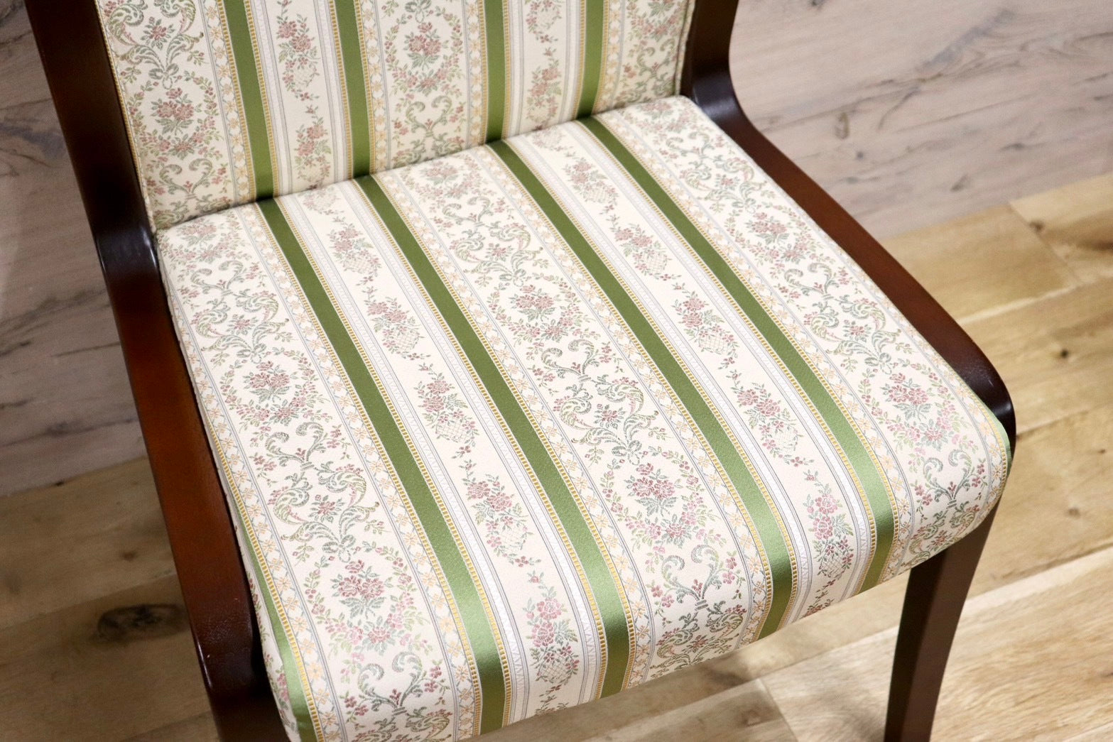 GMHK397A○インテリアセンター ダイニングチェア 椅子 クラシック アンティーク ヨーロピアン 無垢材 北海道旭川 カンディハウス