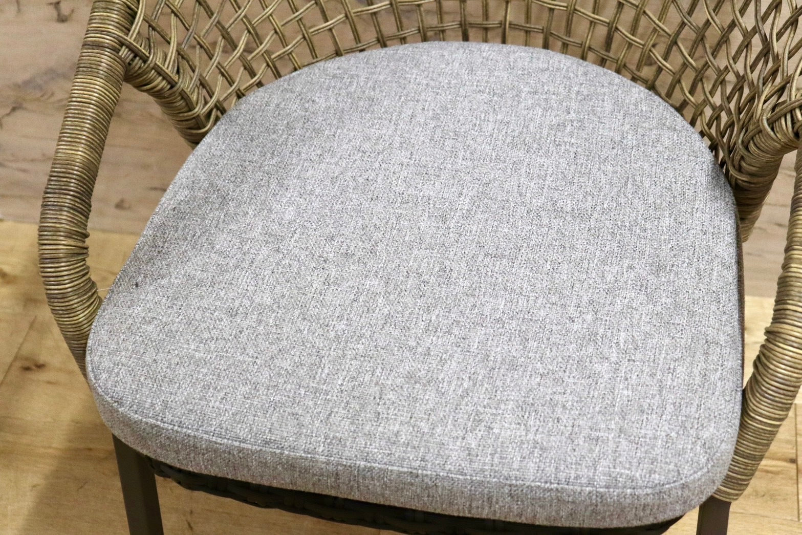 MHN175A○CHERRY FURNITURE / 桜屋工業 コルドバ ガーデンチェア 屋外使用可能 展示未使用品