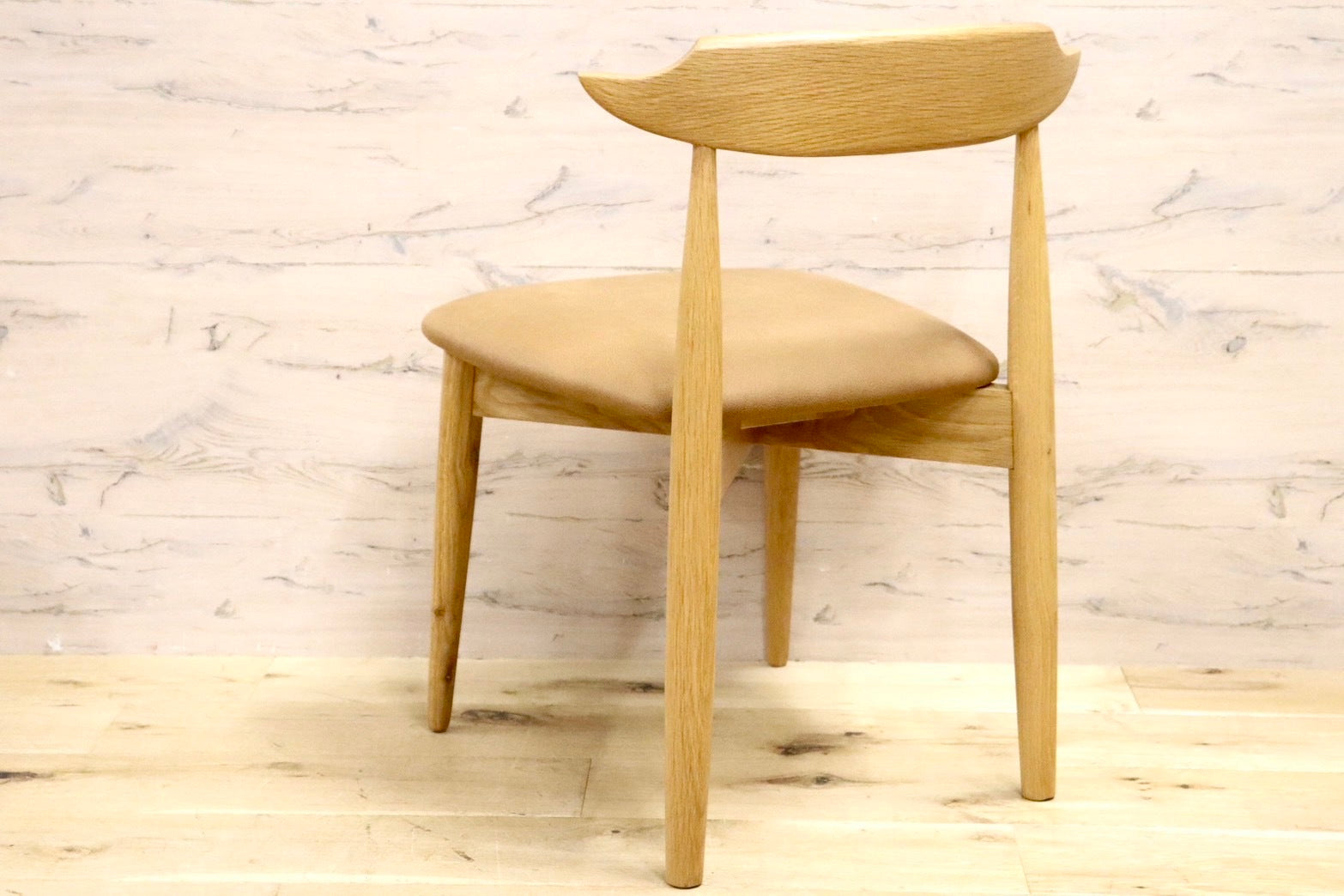 GMHN174B○CHERRY FURNITURE / 桜屋工業 ダイニングチェア DC-114N-LEX 天然木 ホワイトオーク 布(レザークロス) 展示未使用品 定価約3万円