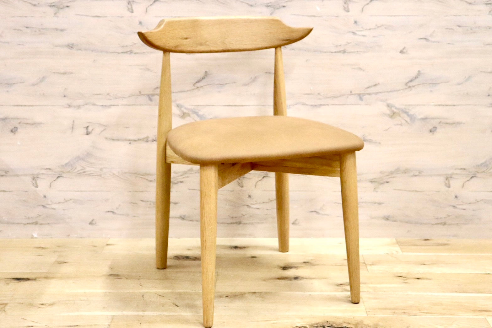 GMHN174C○CHERRY FURNITURE / 桜屋工業 ダイニングチェア DC-114N-LEX 天然木 ホワイトオーク 布(レザークロス) 展示未使用品 定価約3万円