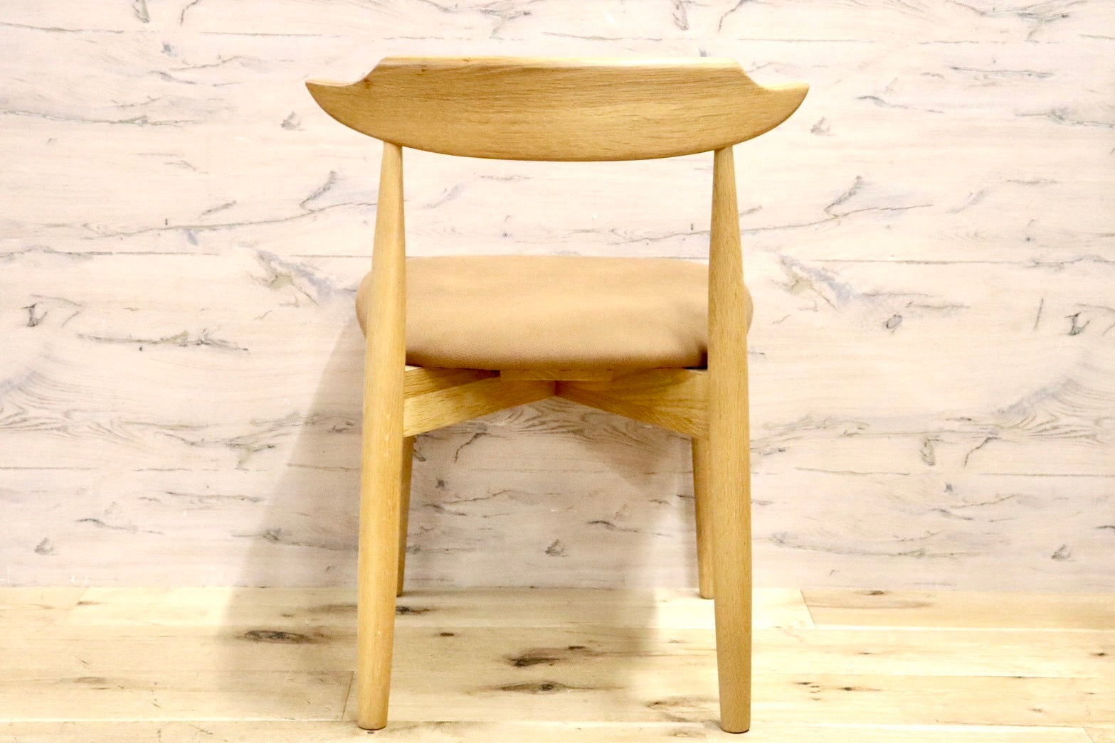 GMHN174C○CHERRY FURNITURE / 桜屋工業 ダイニングチェア DC-114N-LEX 天然木 ホワイトオーク 布(レザークロス) 展示未使用品 定価約3万円