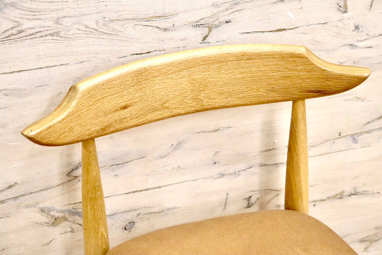 GMHN174C○CHERRY FURNITURE / 桜屋工業 ダイニングチェア DC-114N-LEX 天然木 ホワイトオーク 布(レザークロス) 展示未使用品 定価約3万円