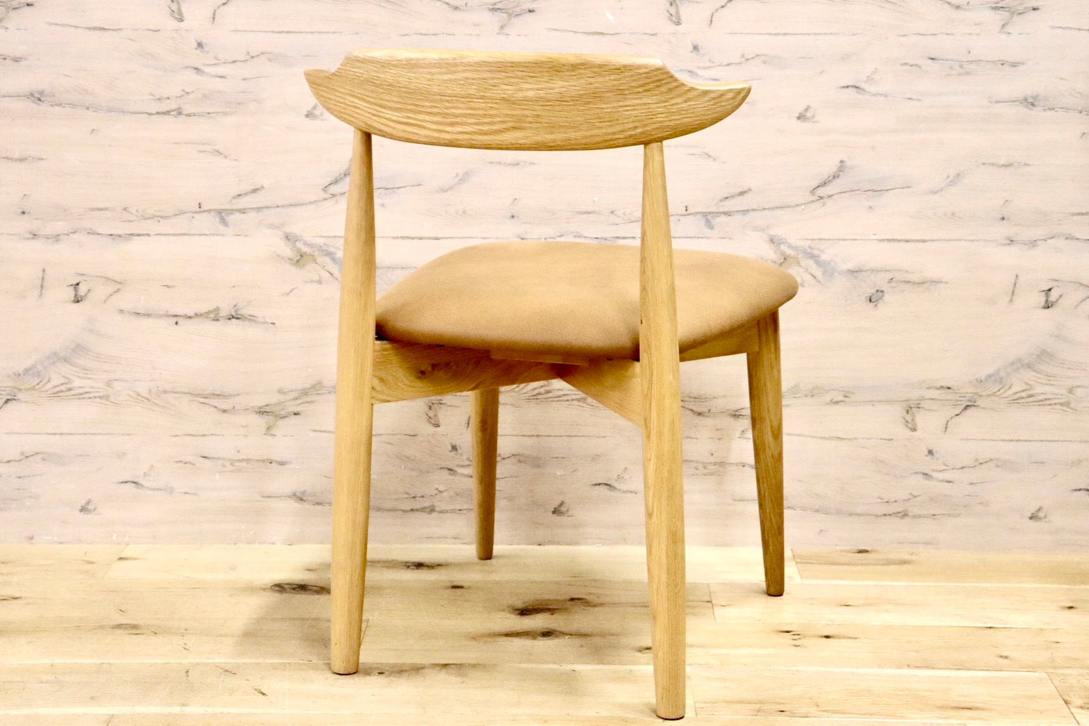 GMHN174D○CHERRY FURNITURE / 桜屋工業 ダイニングチェア DC-114N-LEX 天然木 ホワイトオーク 布(レザークロス) 展示未使用品 定価約3万円