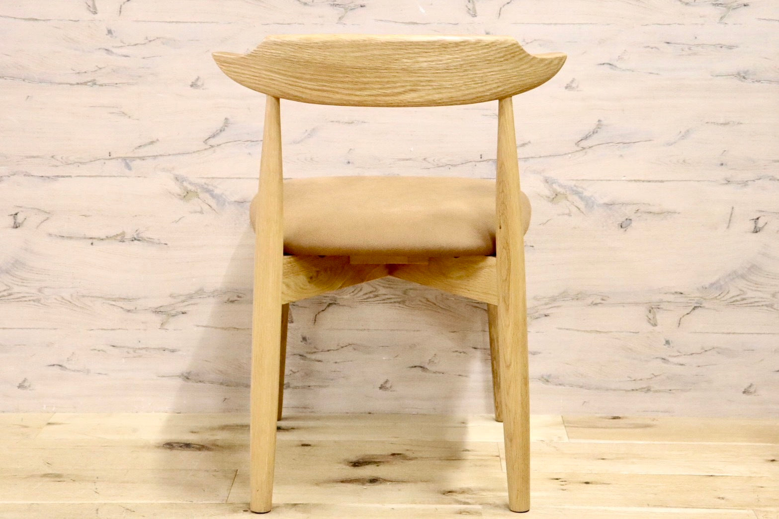 GMHN174D○CHERRY FURNITURE / 桜屋工業 ダイニングチェア DC-114N-LEX 天然木 ホワイトオーク 布(レザークロス) 展示未使用品 定価約3万円