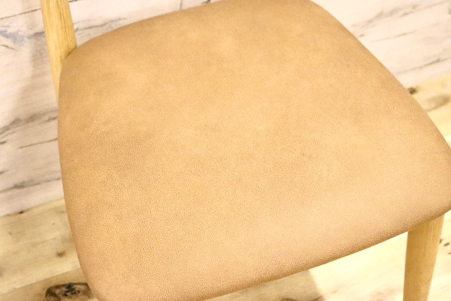 GMHN174D○CHERRY FURNITURE / 桜屋工業 ダイニングチェア DC-114N-LEX 天然木 ホワイトオーク 布(レザークロス) 展示未使用品 定価約3万円