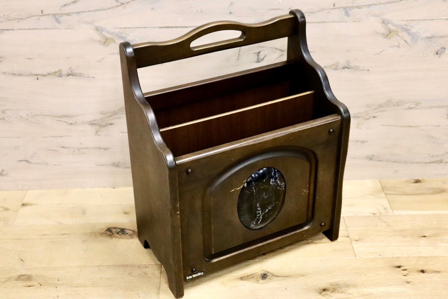 GMHF24○karimoku / カリモク マガジンラック ブックスタンド 木製 ブラウン 国産家具 アンティーク調