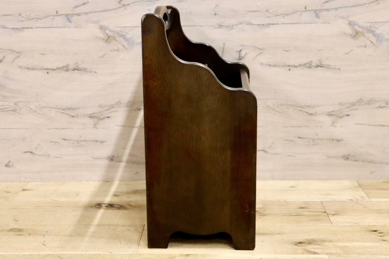 GMHF24○karimoku / カリモク マガジンラック ブックスタンド 木製 ブラウン 国産家具 アンティーク調