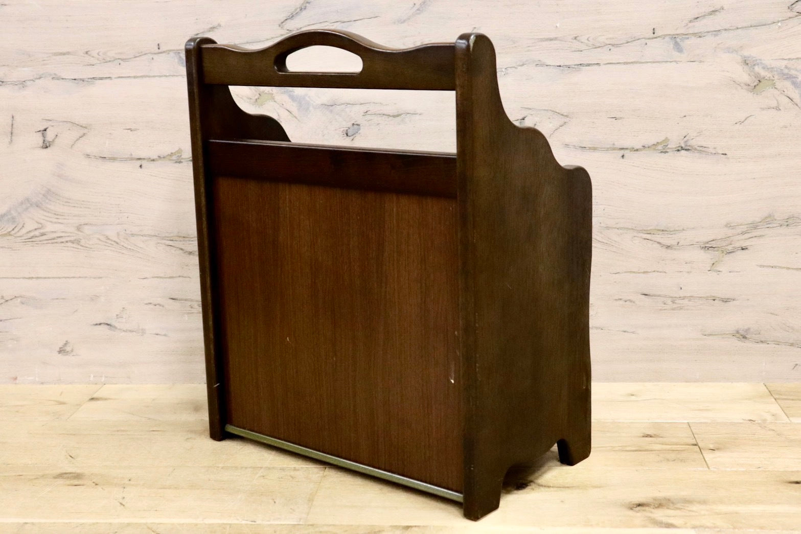 GMHF24○karimoku / カリモク マガジンラック ブックスタンド 木製 ブラウン 国産家具 アンティーク調