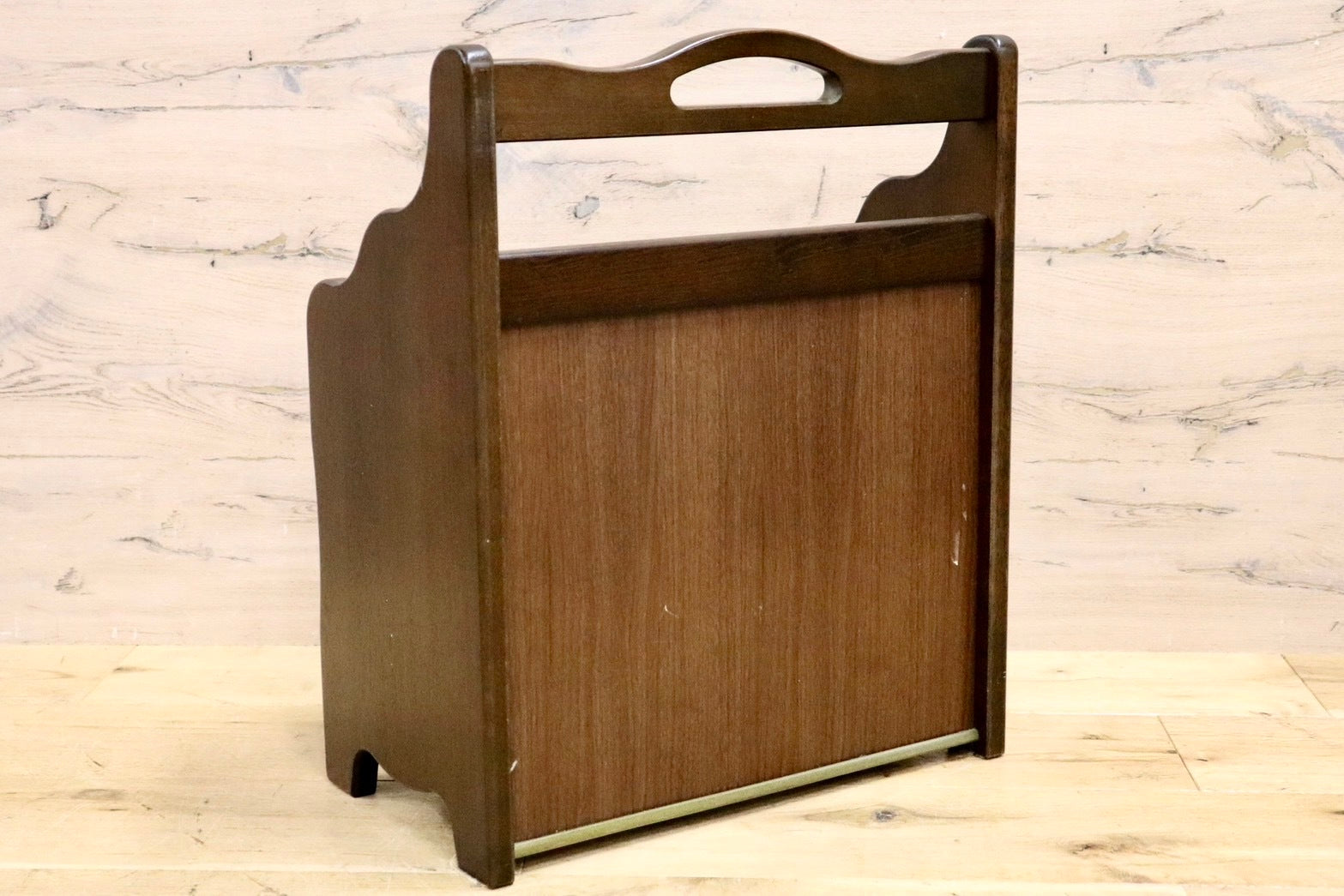 GMHF24○karimoku / カリモク マガジンラック ブックスタンド 木製 ブラウン 国産家具 アンティーク調