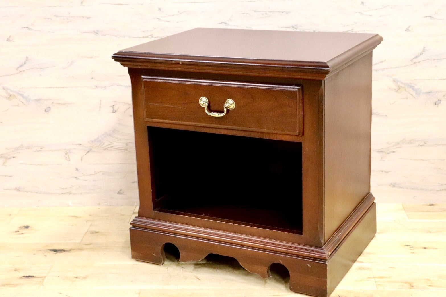 Thomasville テーブル