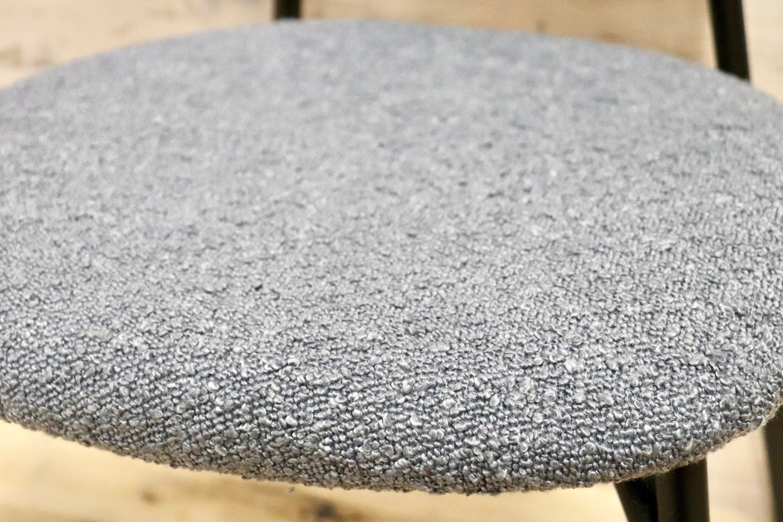 GMHN320D○ CHERRY FURNITURE / 桜屋工業 ダイニングチェア 椅子 スチールレッグ ファブリック モダン 展示未使用品