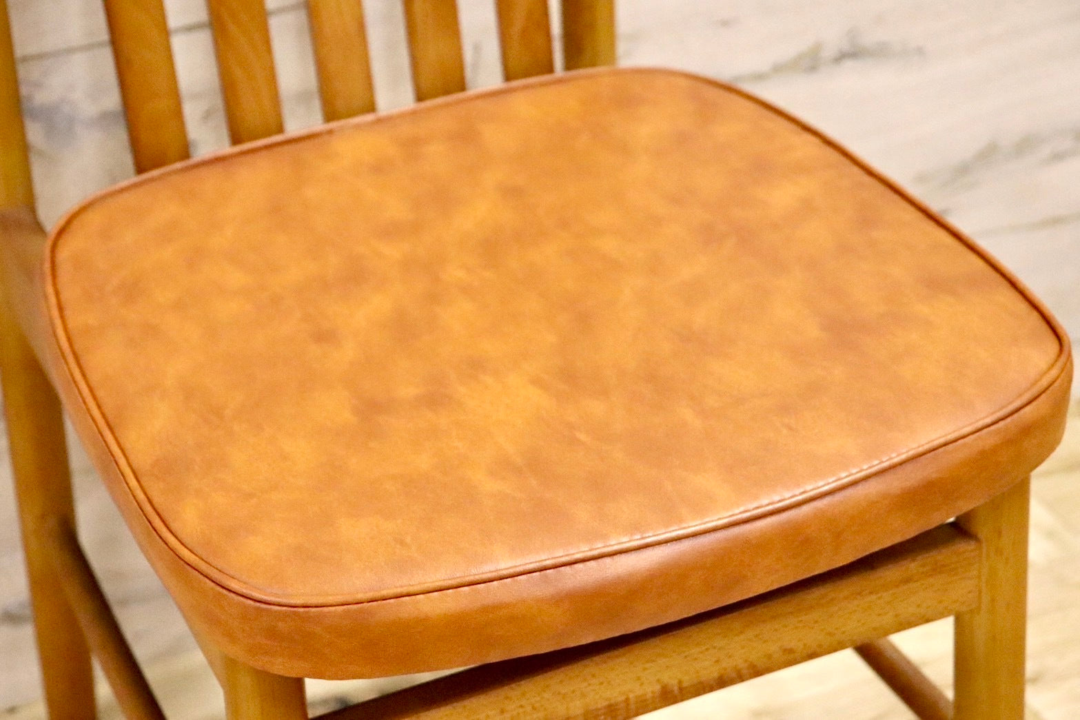 GMHH344B○MATSUDA / 松田家具 ダイニングチェア 食卓椅子 ライトブラウン 合皮 大川家具 レトロ アンティーク 昭和レトロ 在庫品
