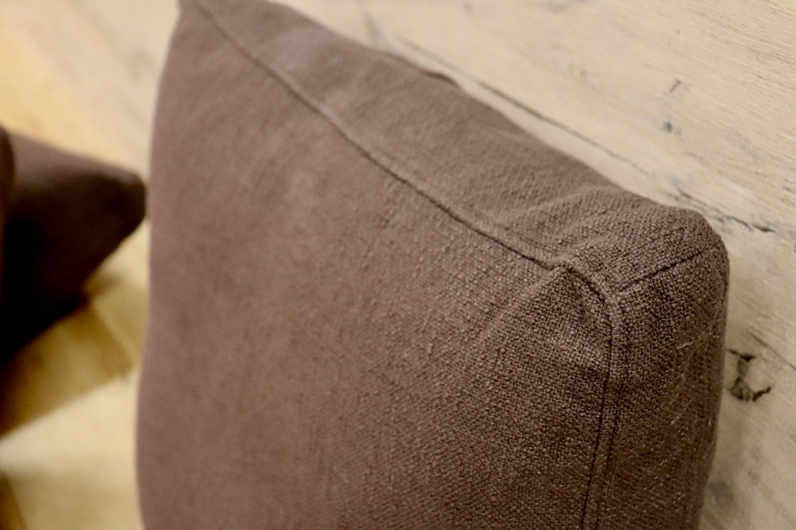 GMHN375E○HUKLA / フクラ クッション ファブリック 3個セット フェザークッション モデルルーム展示品