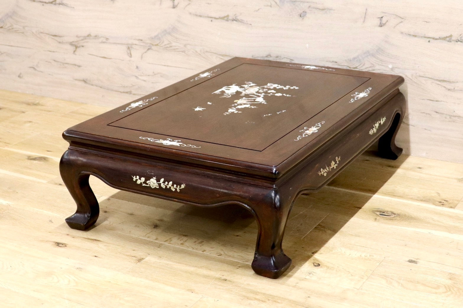 GMHH305○座卓 中国美術 花鳥図 花梨 飾り台 香炉台 花台 盆栽台 ローテーブル 木製 唐木 螺鈿細工 レトロ 和モダン アンティーク