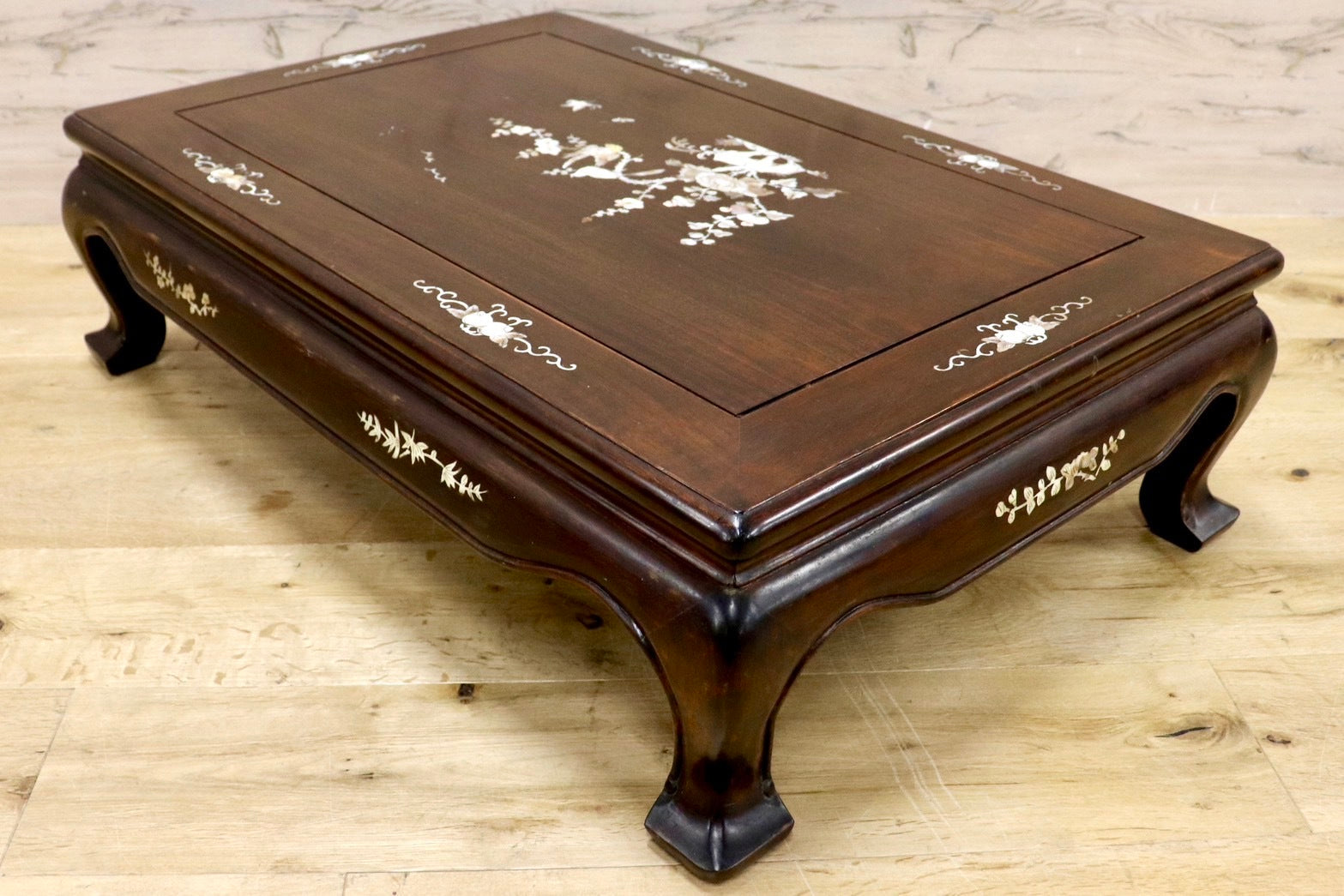 GMHH305○座卓 中国美術 花鳥図 花梨 飾り台 香炉台 花台 盆栽台 ローテーブル 木製 唐木 螺鈿細工 レトロ 和モダン アンティーク