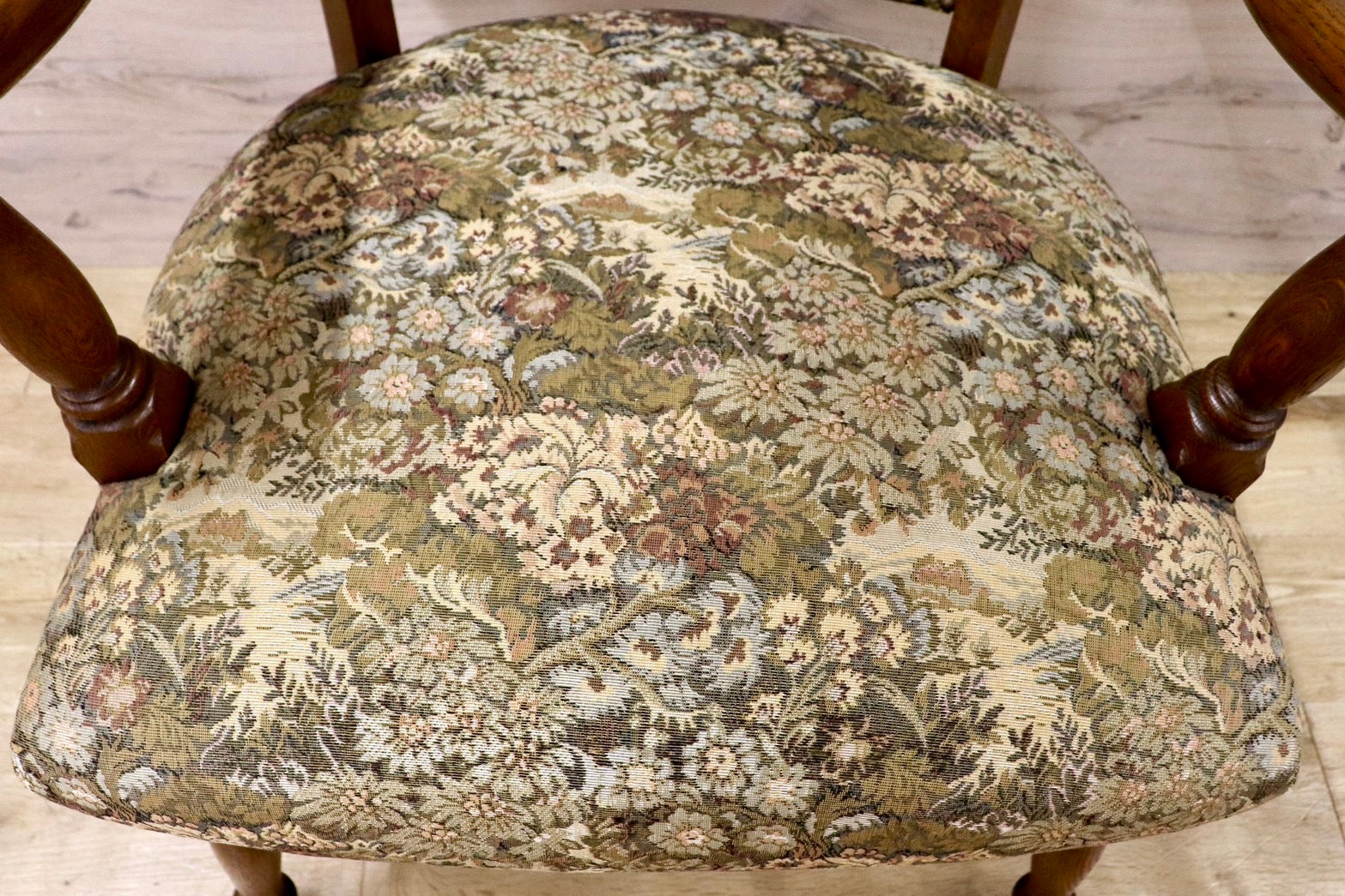 GMHK577B○karimoku / カリモク アームチェア ラウンジチェア 椅子 イス ファブリック 花柄 カントリー レトロ 国産家具 稀少