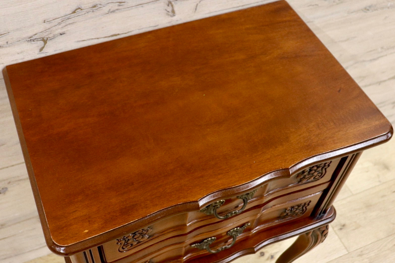 GMHK344○イタリア製 輸入家具 クラウディオ 2段チェスト 電話台 花台 収納家具 クラシック アンティーク 猫脚 ヨーロピアン