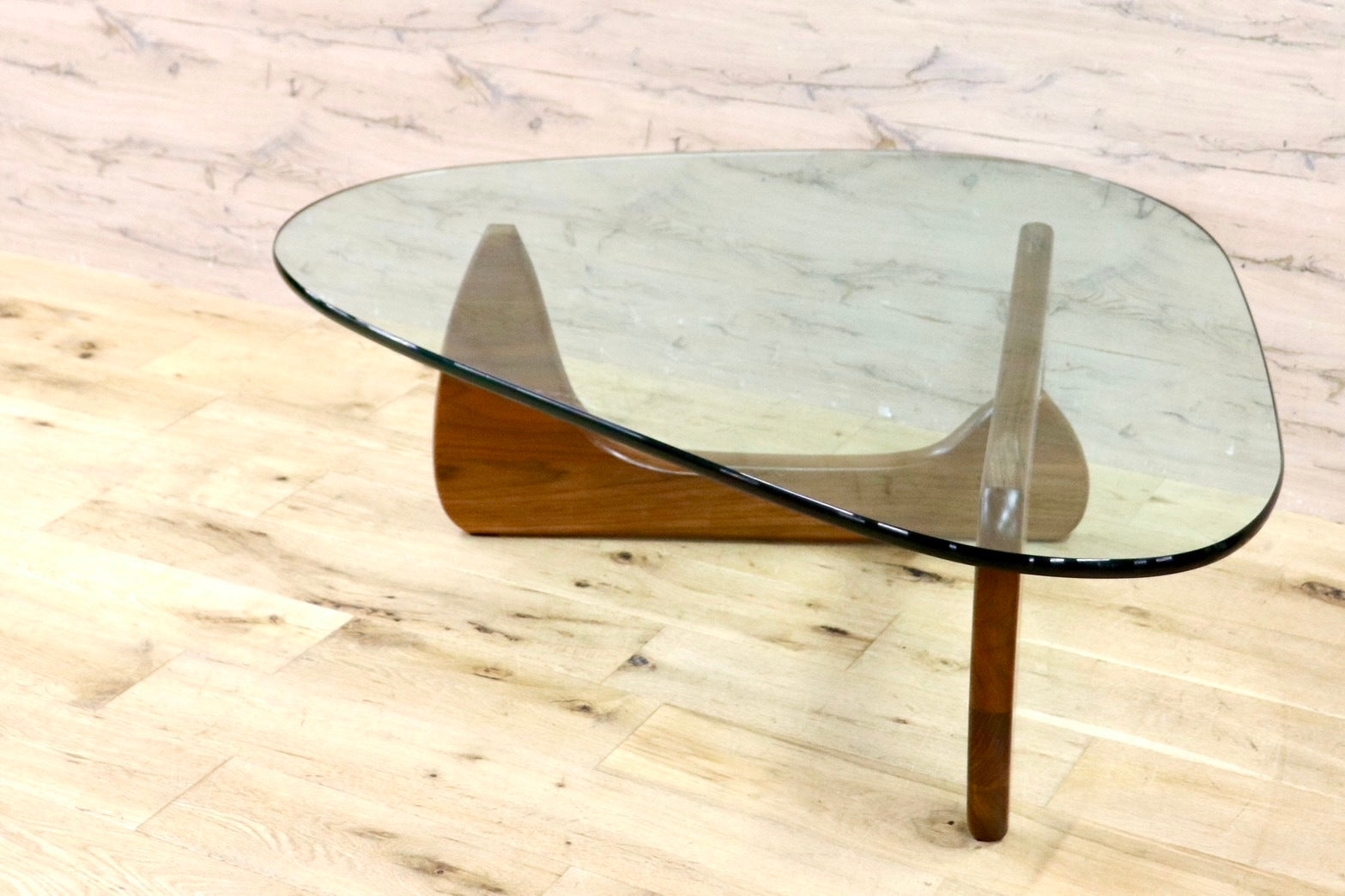 GMHN333○Vitra / ヴィトラ イサム・ノグチ ウォールナット材 ガラス 