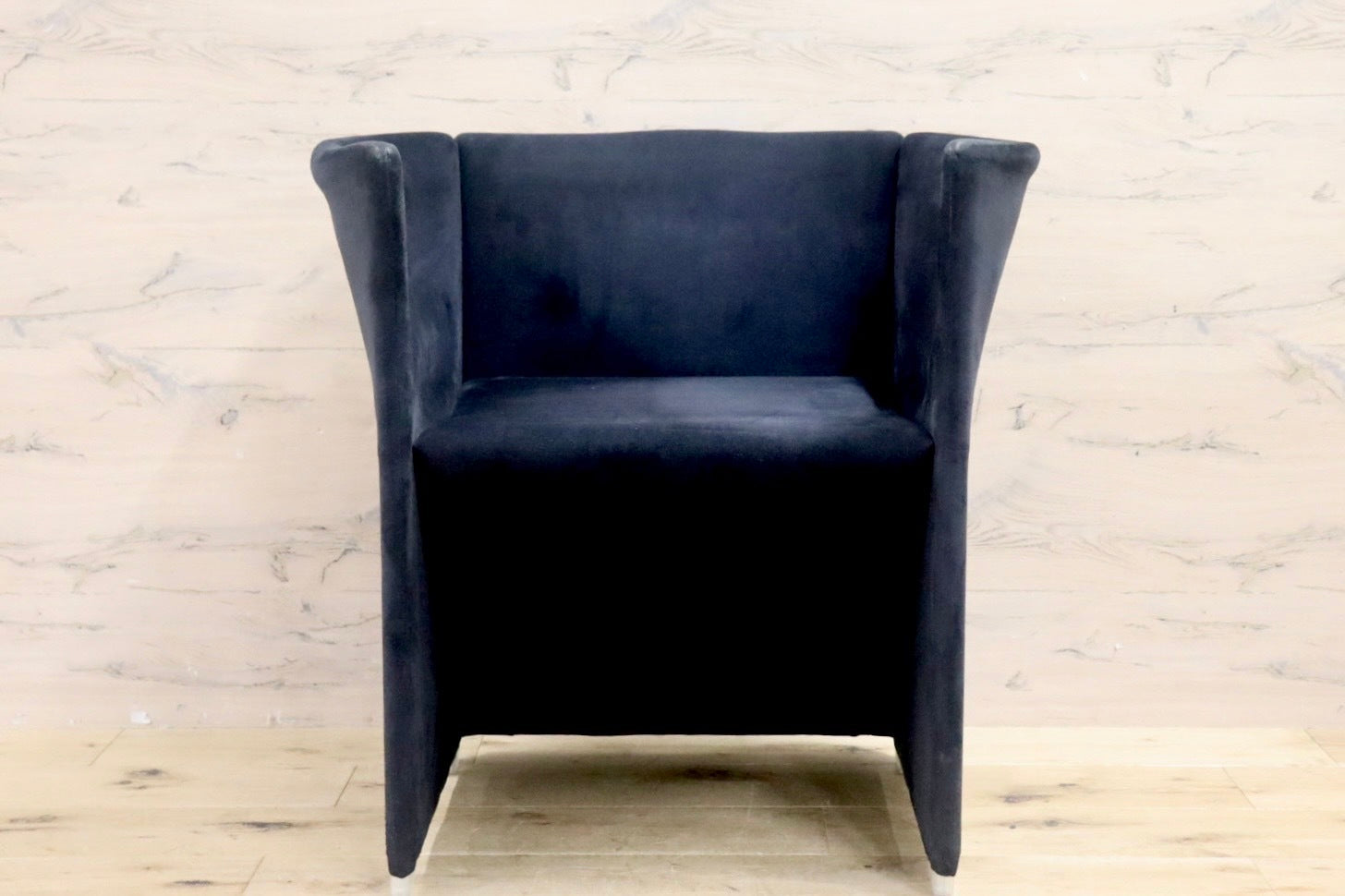 GMHK779B○Cassina IXC / カッシーナ・イクスシー FARFALLA ファルファッラ ラウンジチェア 椅子 スウェードファブリック 名作