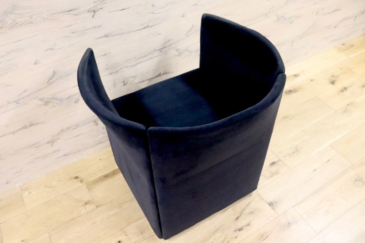 GMHK779B○Cassina IXC / カッシーナ・イクスシー FARFALLA ファルファッラ ラウンジチェア 椅子 スウェードファブリック 名作