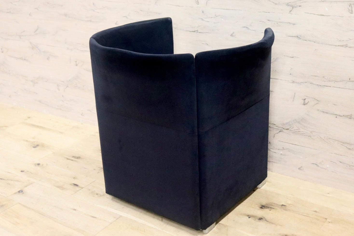 GMHK779B○Cassina IXC / カッシーナ・イクスシー FARFALLA ファルファッラ ラウンジチェア 椅子 スウェードファブリック 名作