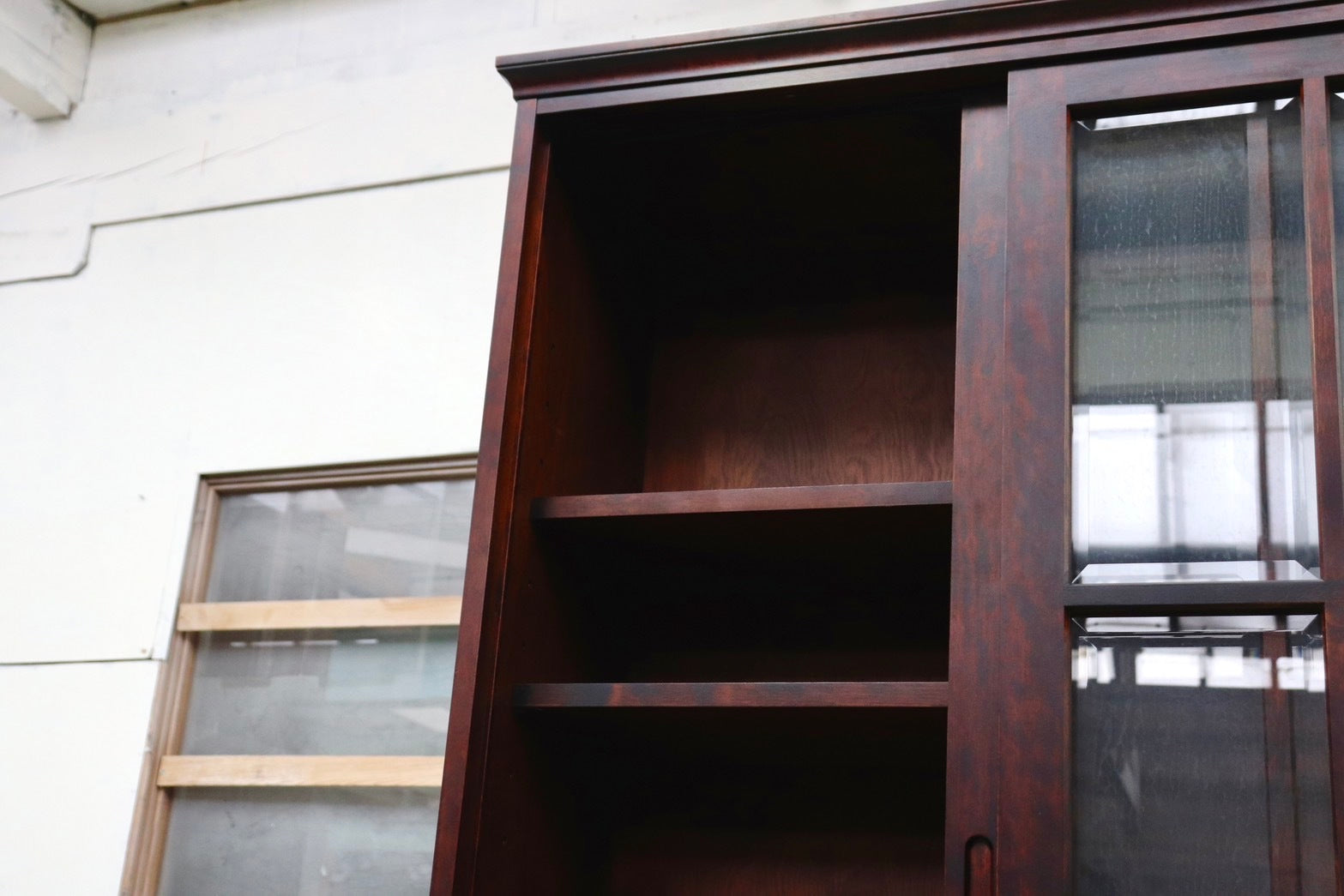 GMHH284○民芸家具 キャビネット 本棚 書棚 キャビネット 飾り棚 ブックシェルフ 樺材 和家具 和モダン 古民家 検)和光 北海道民芸家具