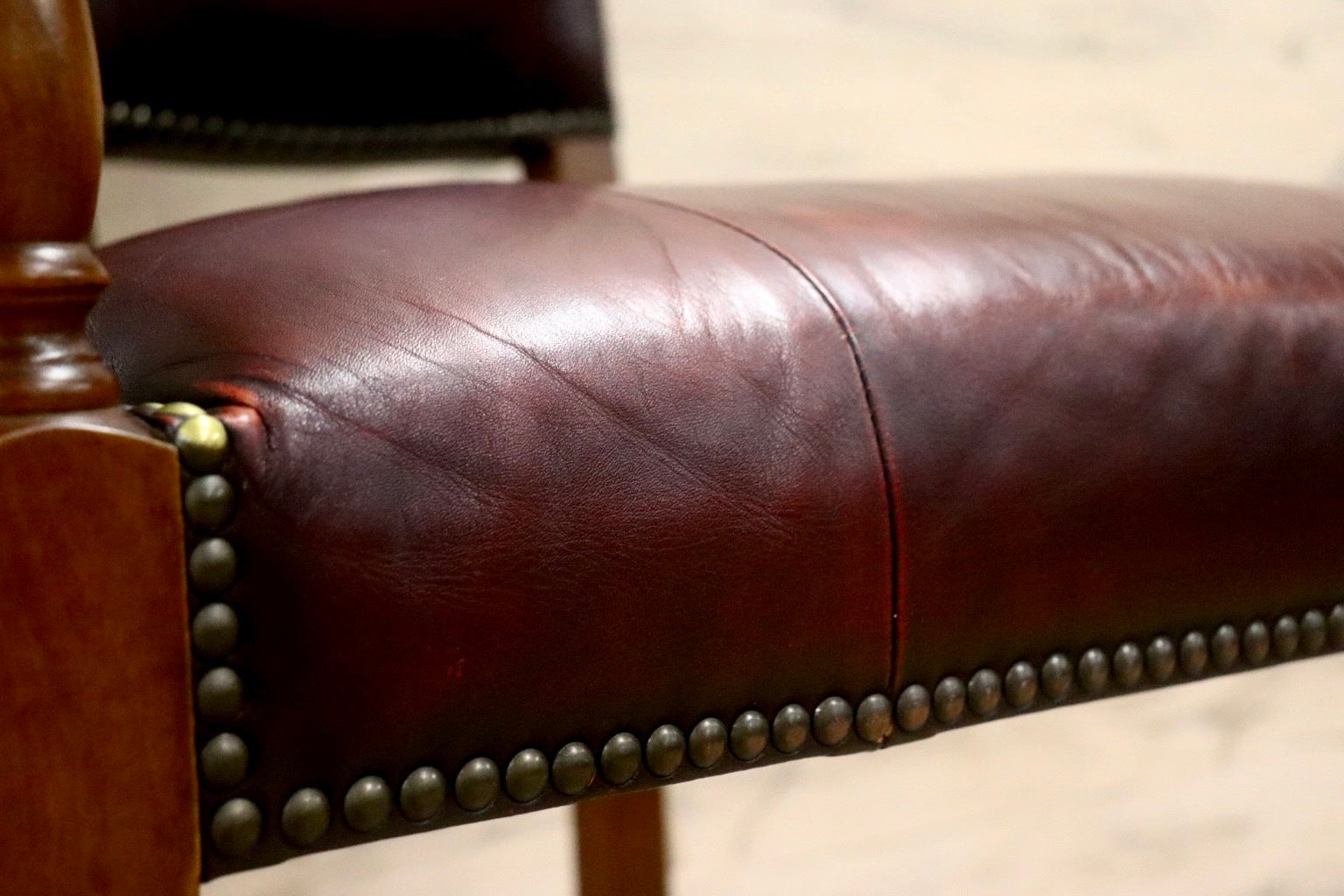 GMHO122A○VARO.S.A. VALENTI / バロッサバレンティ カクトワールチェア スペイン最高峰 ダイニングチェア 椅子 本革 定価21万